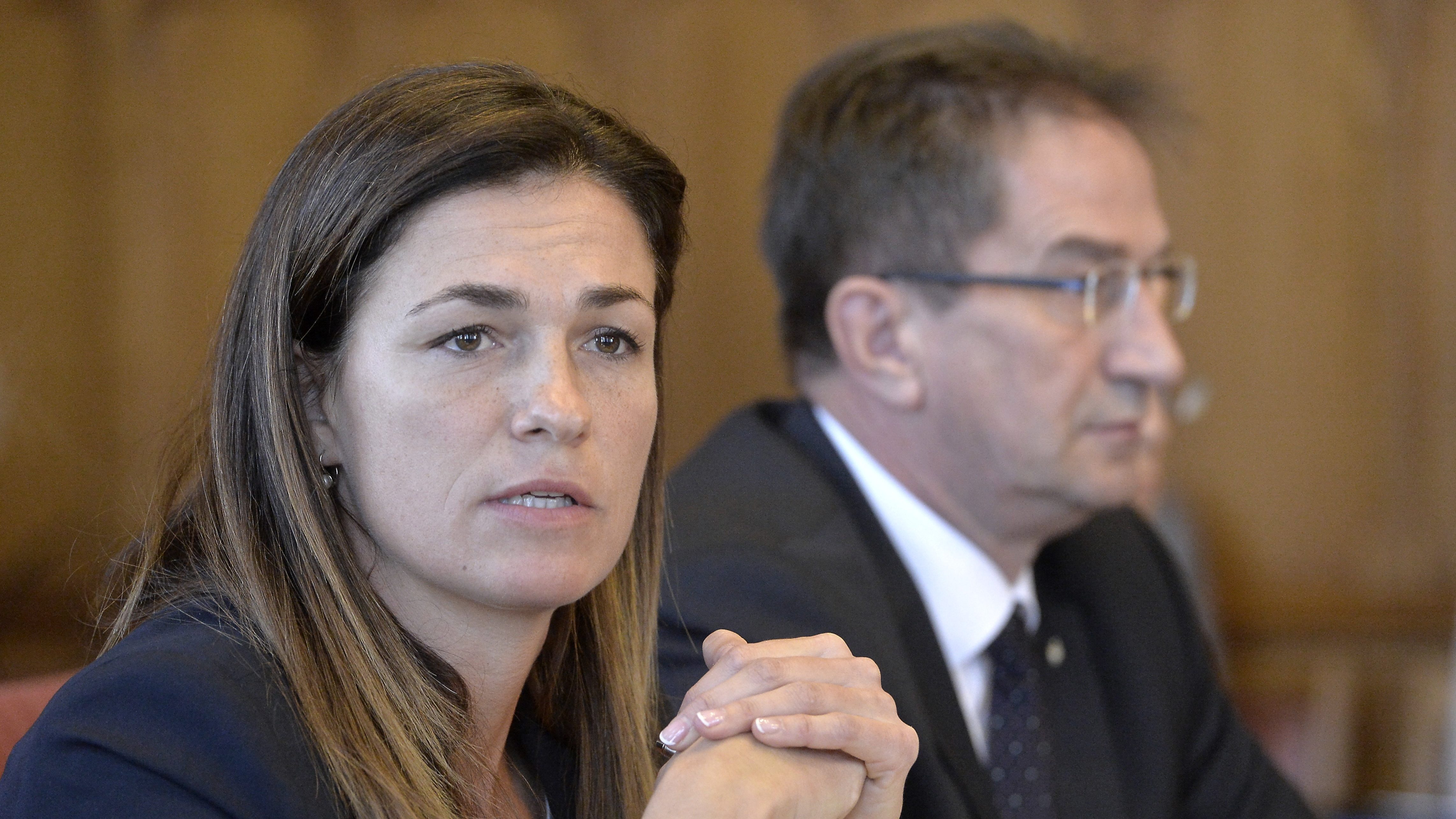 Varga Judit lemondását követeli a Momentum és a Jobbik