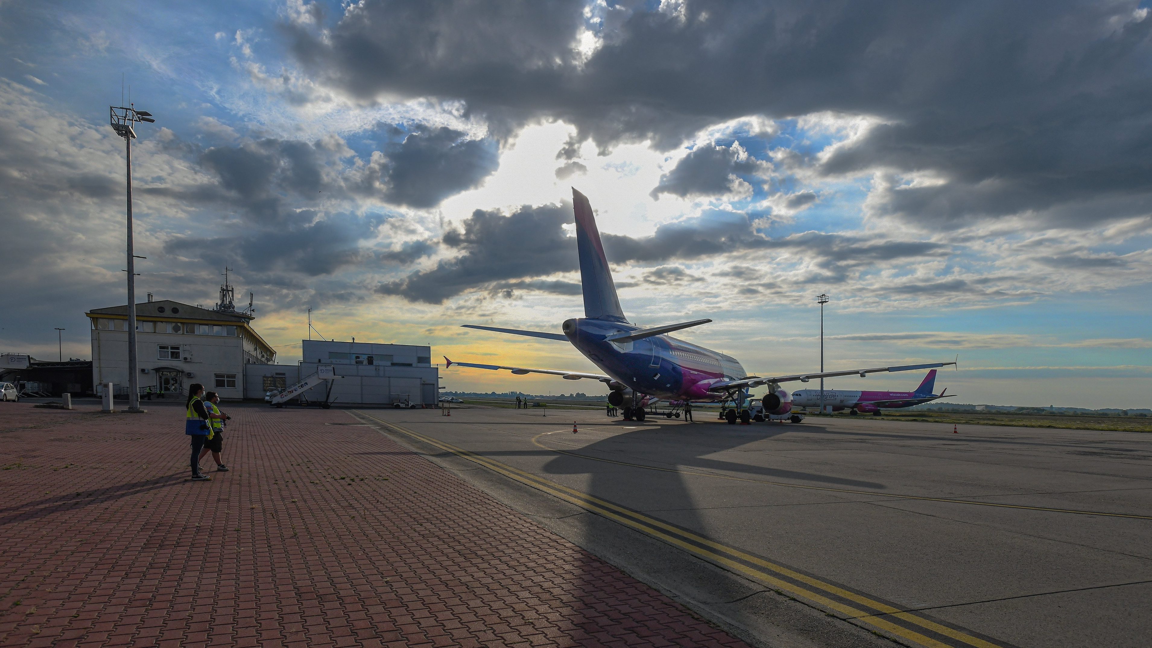 A Wizzair gépe elment Berlinbe, és itt hagyott egy csomó utast