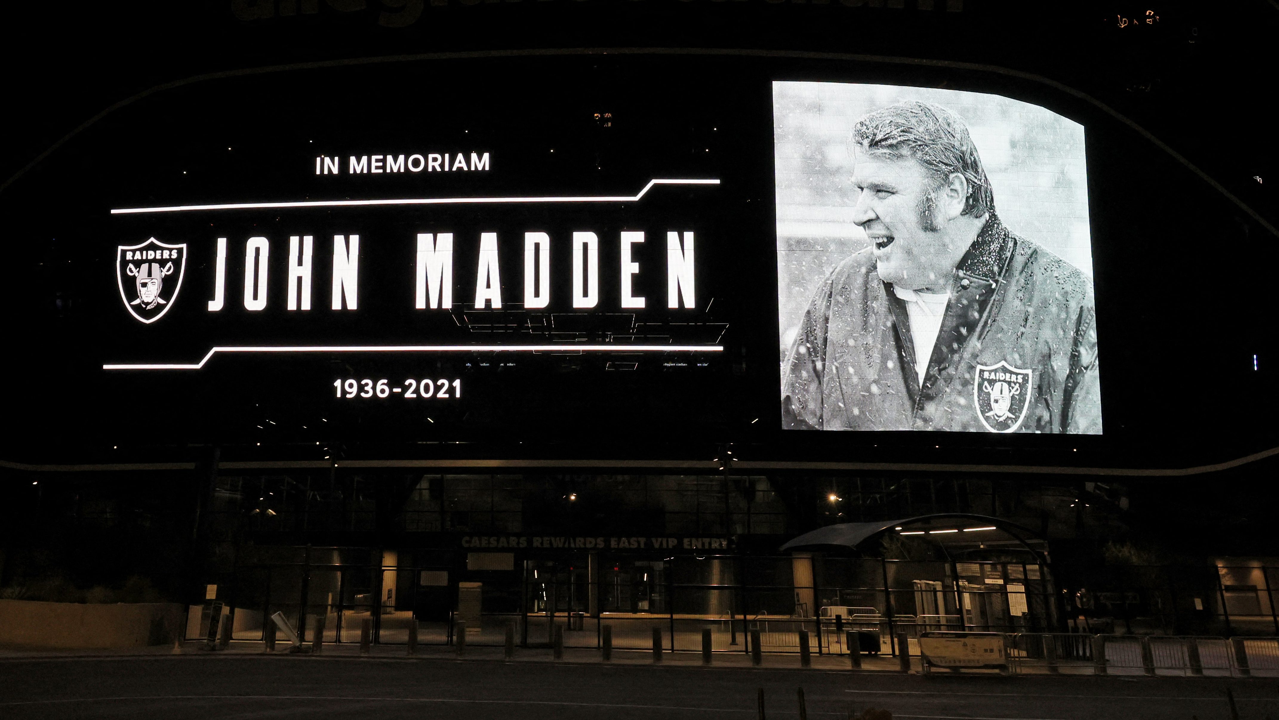 Meghalt John Madden, az NFL-legenda