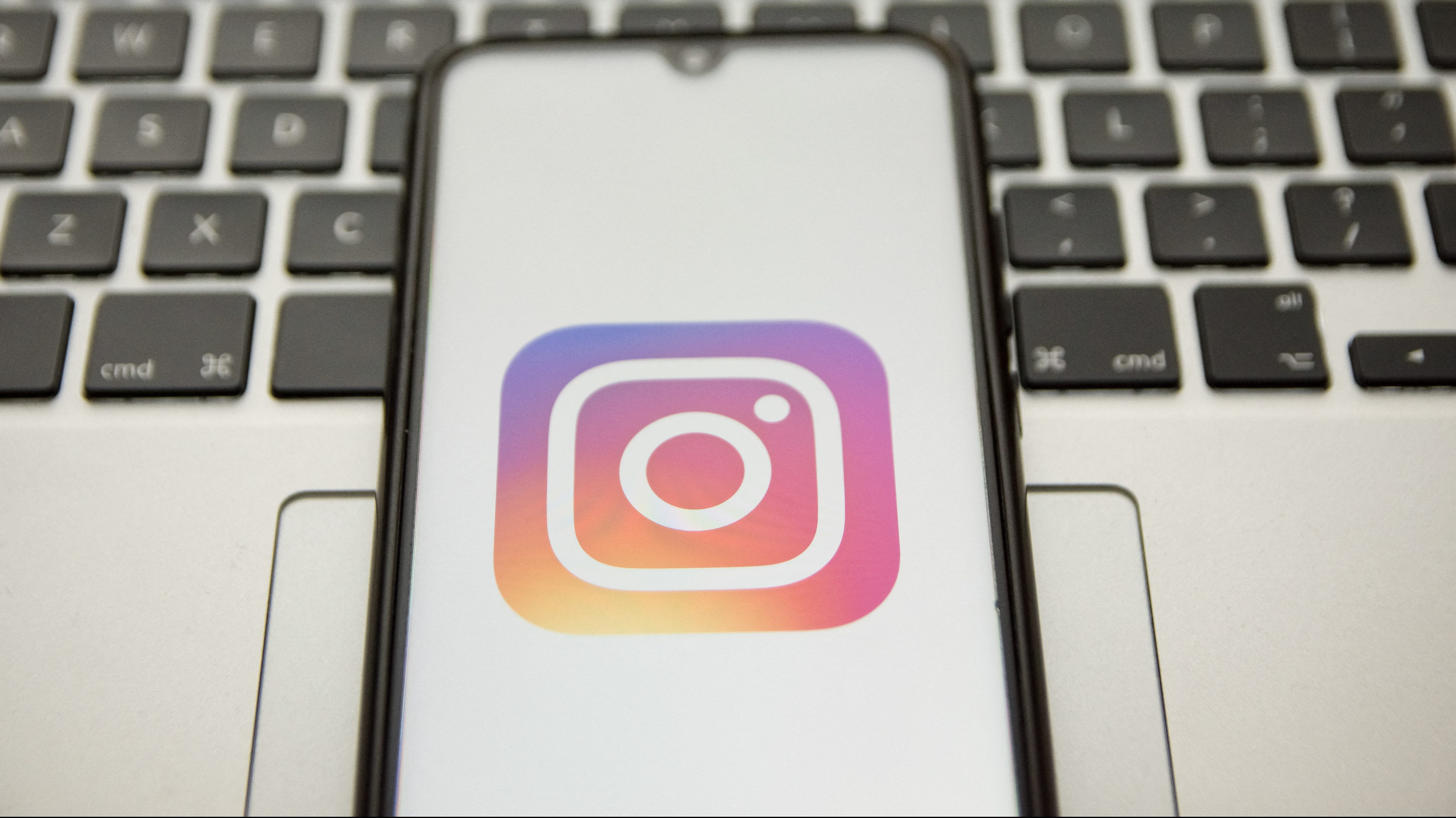 Fizetős tartalmakat tesztel az Instagram