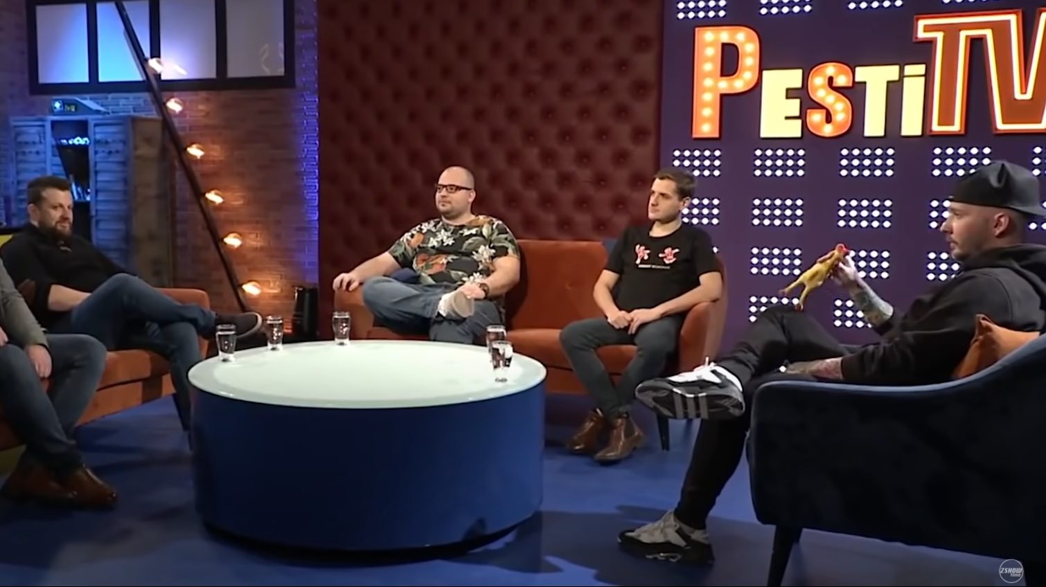 Pénzbüntetéssel sújtotta az NMHH a Pesti TV-t