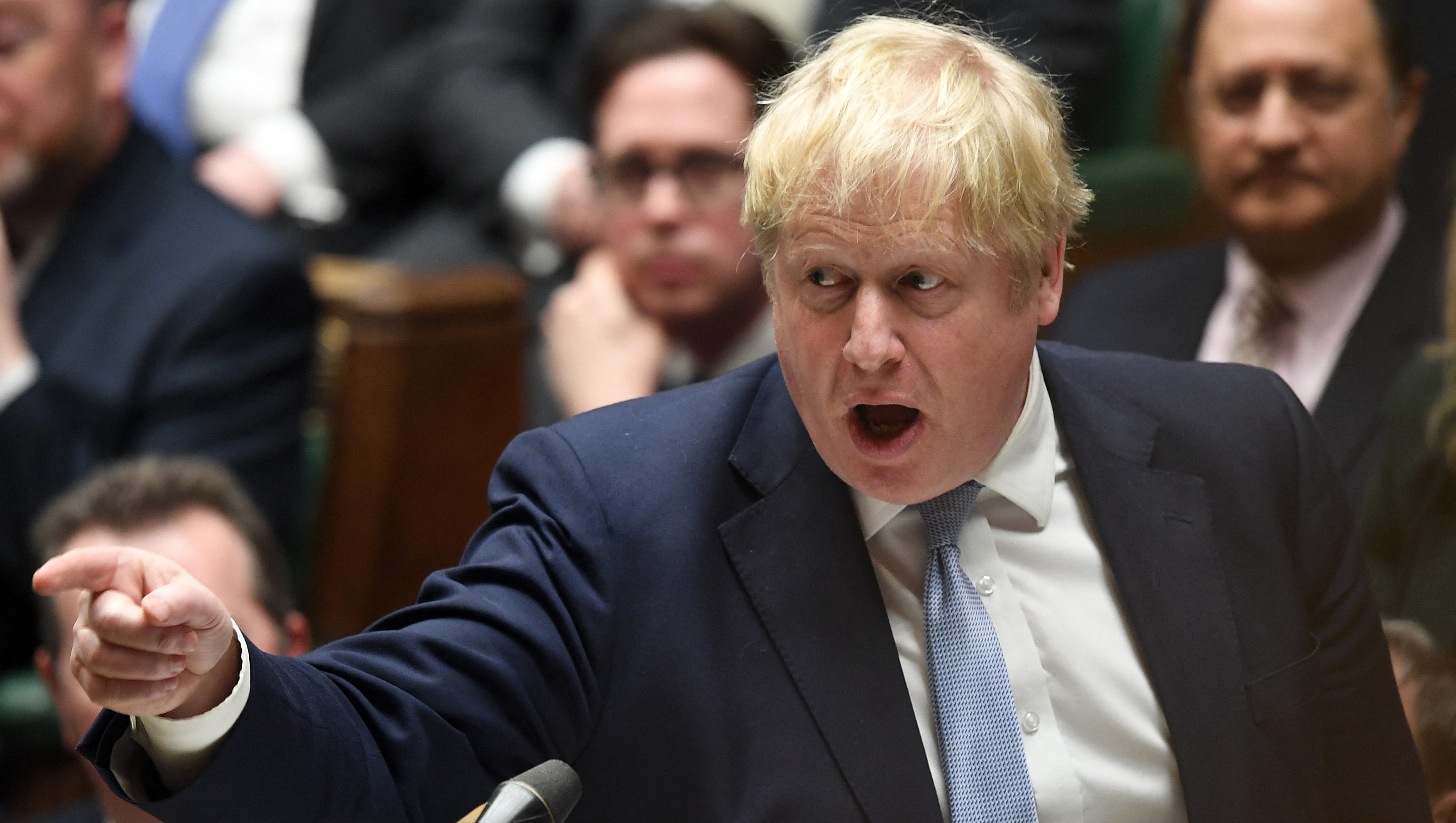 Ukrajnába utazik Boris Johnson, Putyinnal is tárgyalna a héten