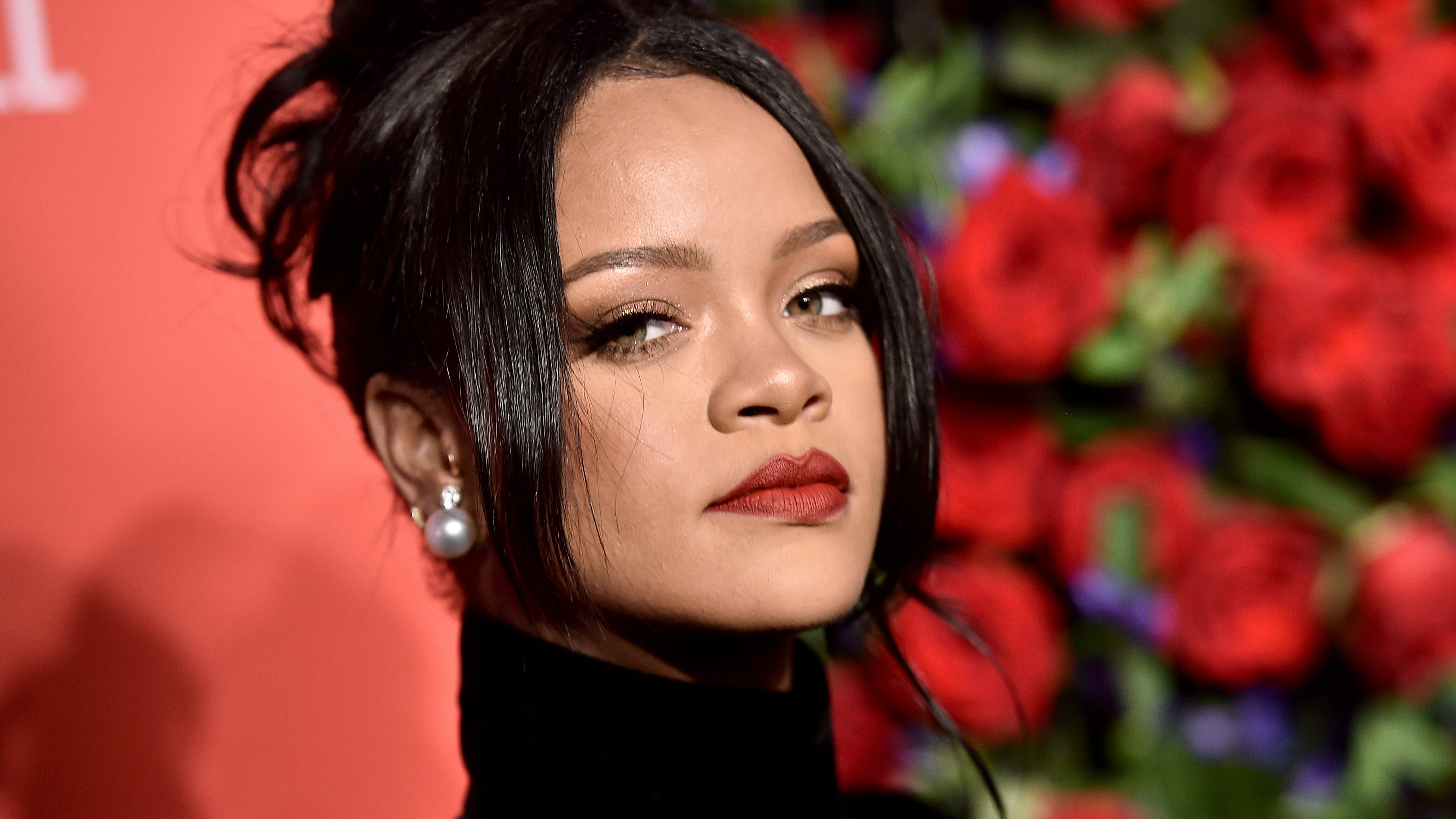 Rihanna az új albumáról: A rajongóim megölnének, ha ennyi év várakozás után gyerekdalt adnék ki