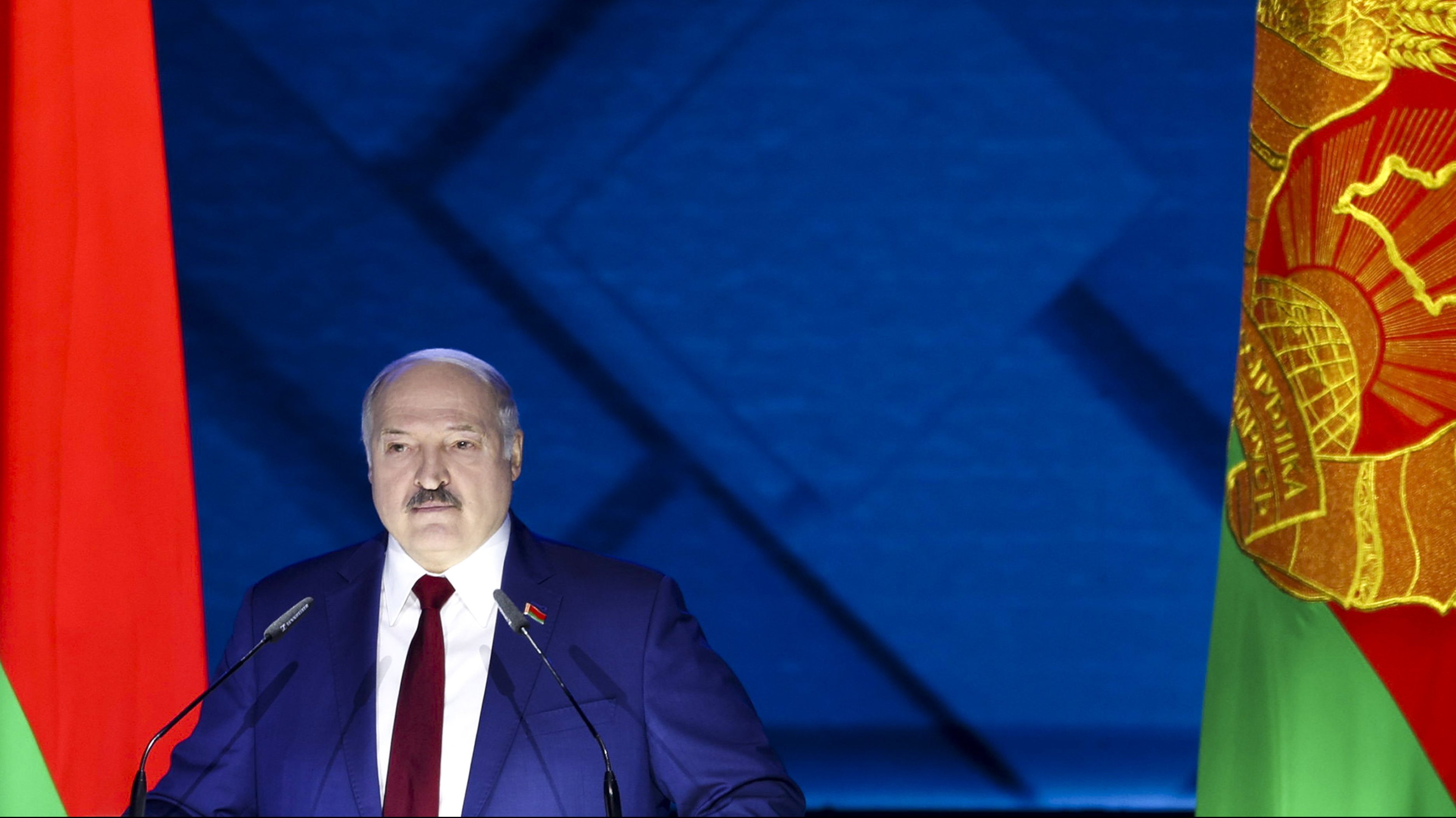 Lukasenka elkezdett atomfegyverek befogadásáról beszélni