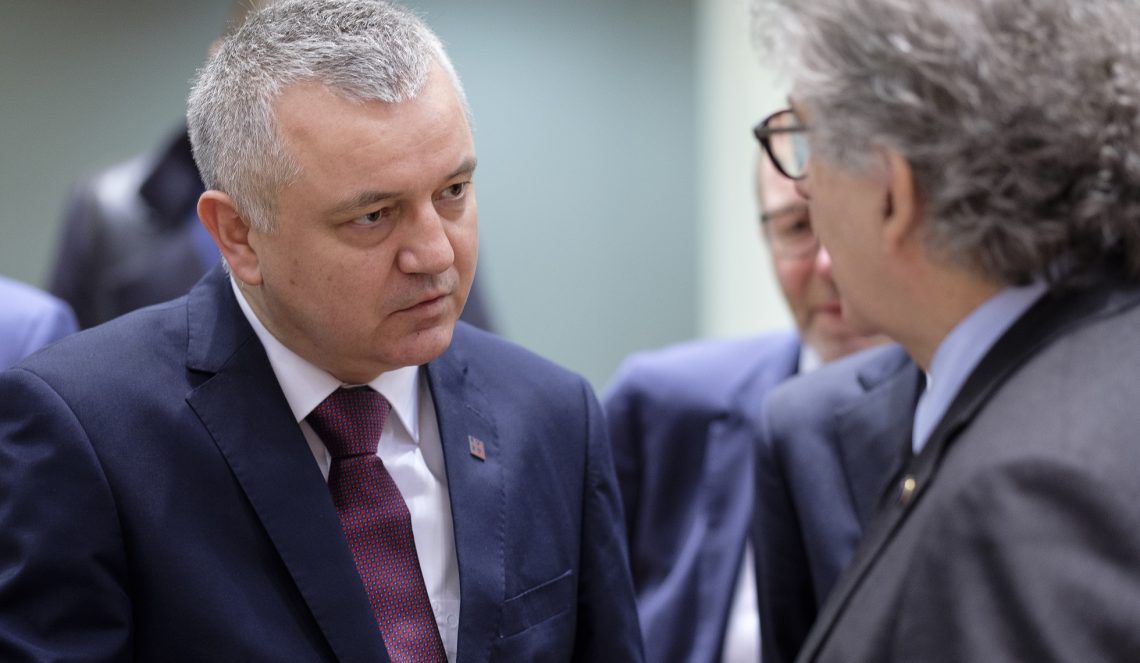 Felmentették a korrupciógyanúba keveredett minisztert Horvátországban
