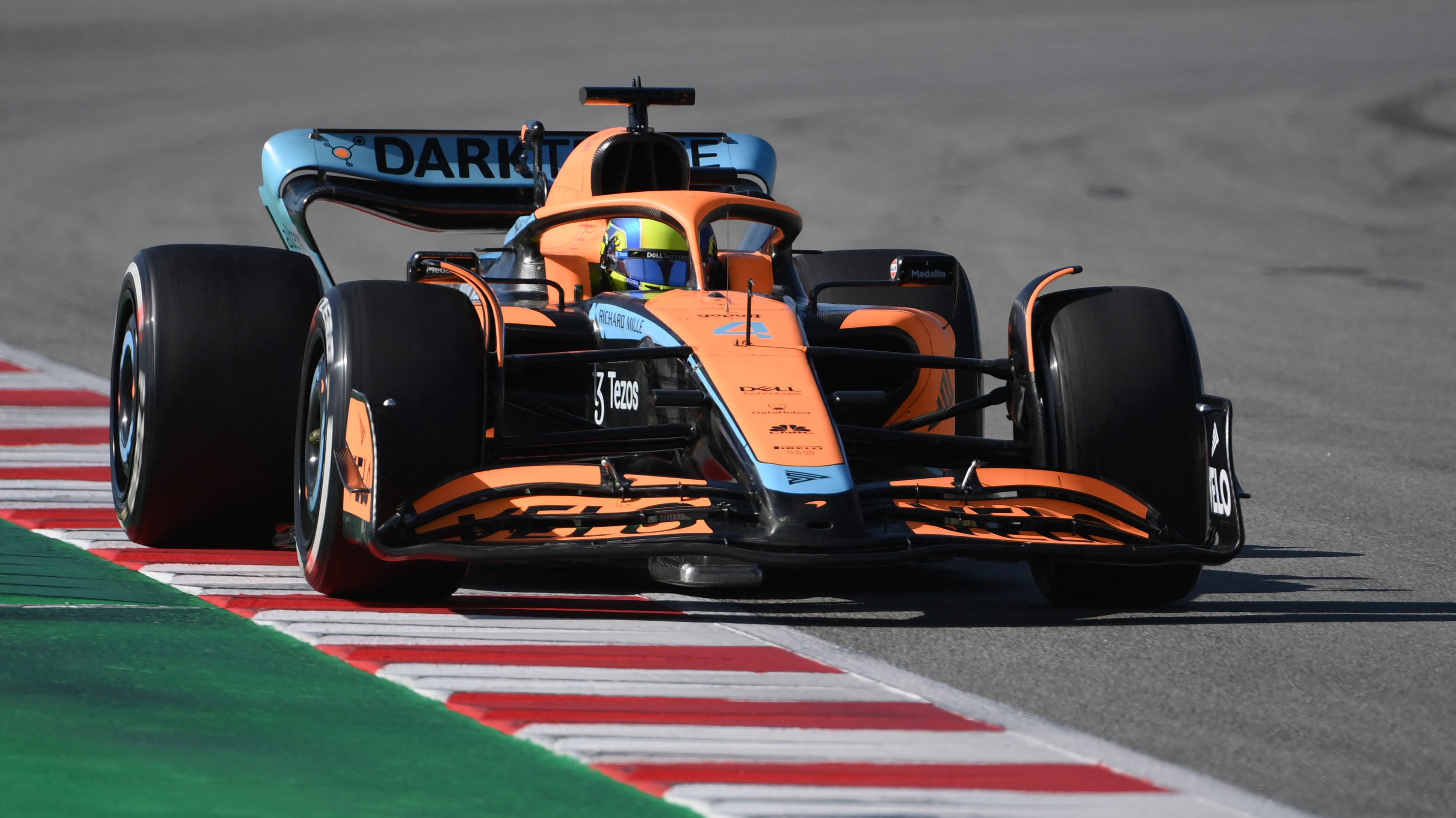 Az első tesztnapot egyértelműen Lando Norris nyerte meg