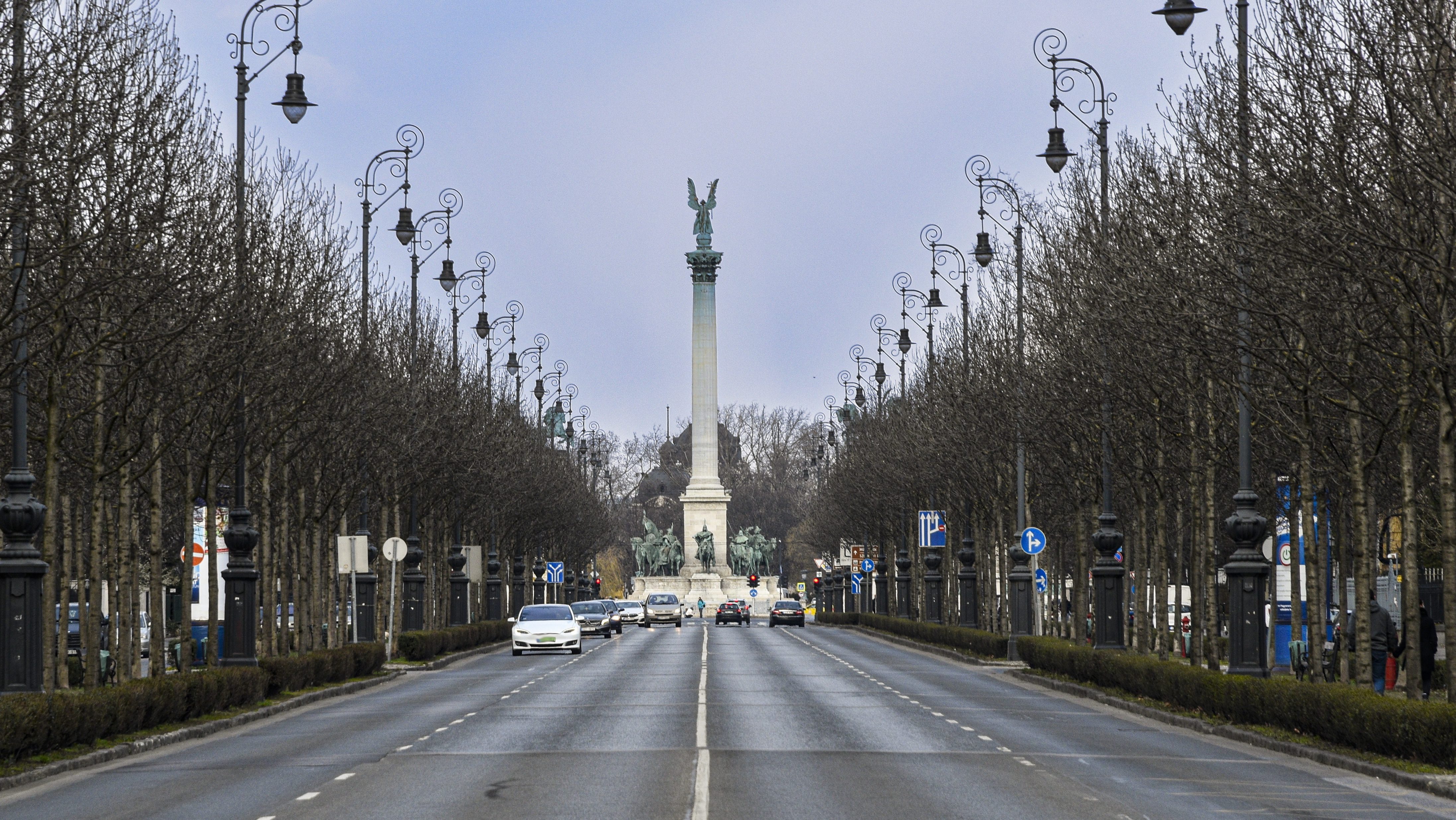 Szerdától korlátozzák a forgalmat az Andrássy úton