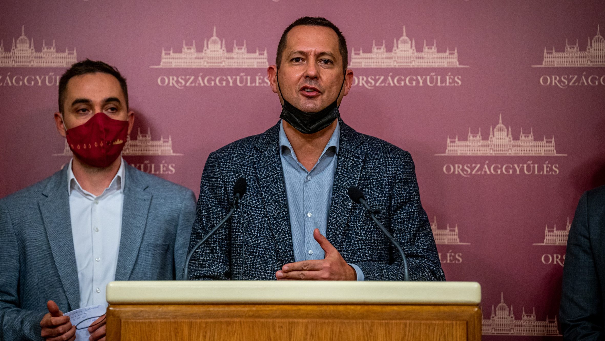 Az MSZP-s Molnár Zsolt saját maga kezdeményezi mentelmi jogának felfüggesztését
