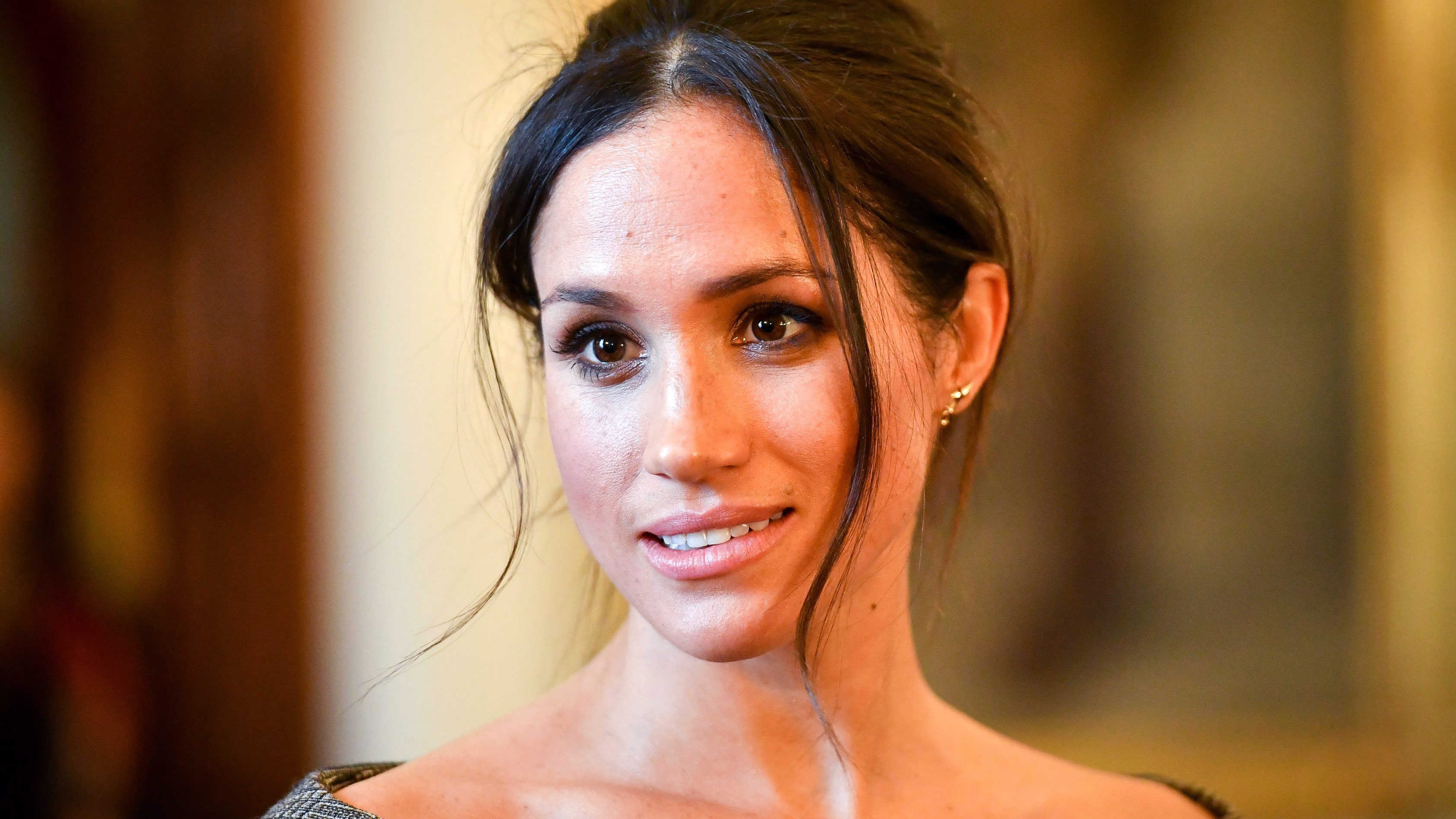 Meghan Markle-t beperelte a féltestvére