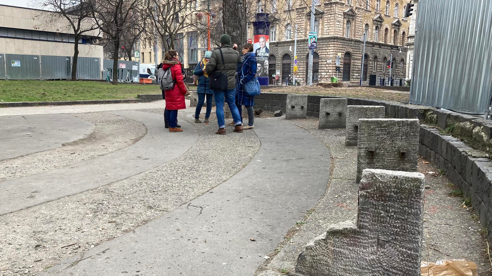 Már biztosan lesz új park a Klinikák metróállomás mellett