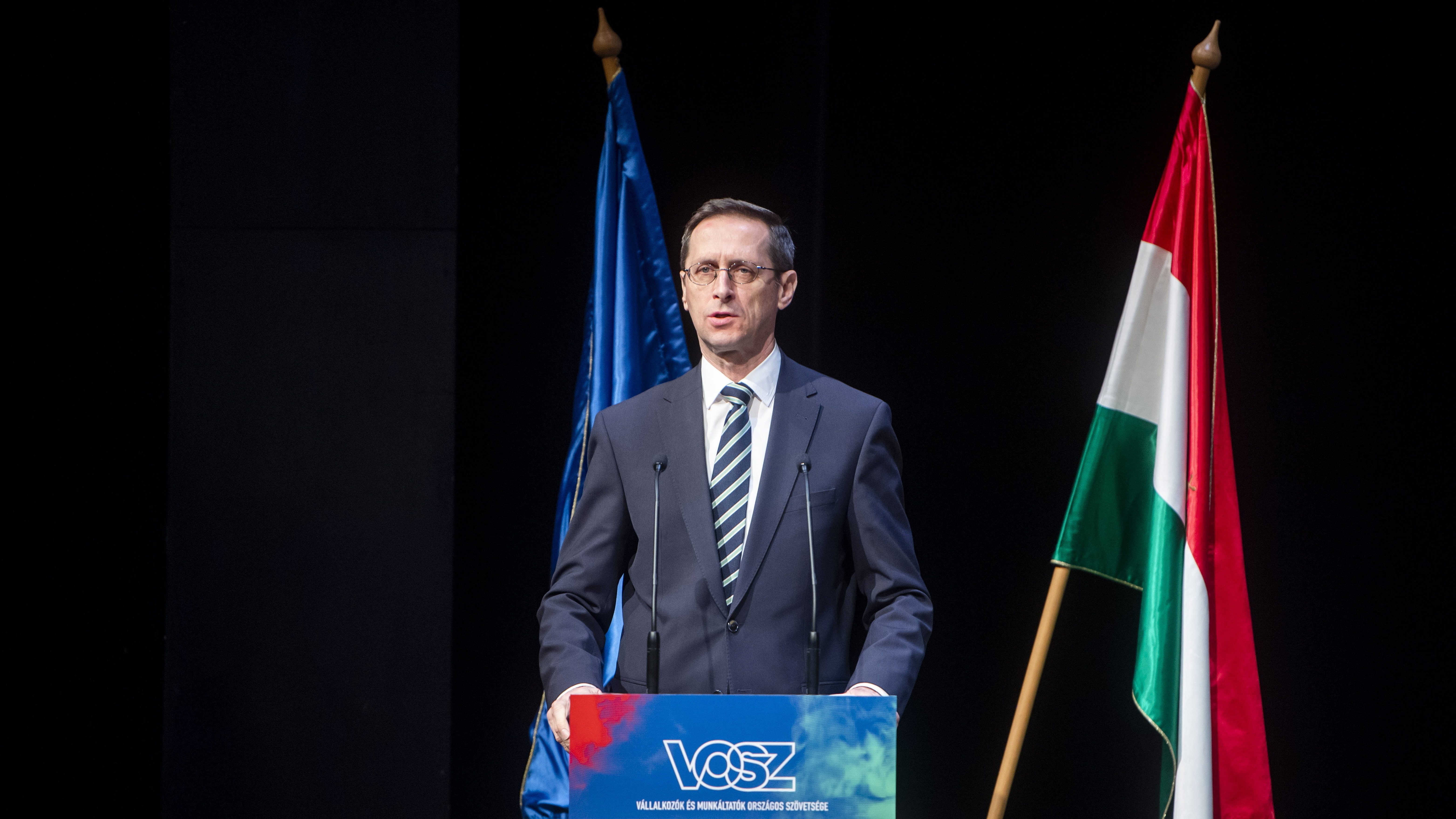 A pénzügyminiszter szerint nem lesz könnyű az év Magyarországon