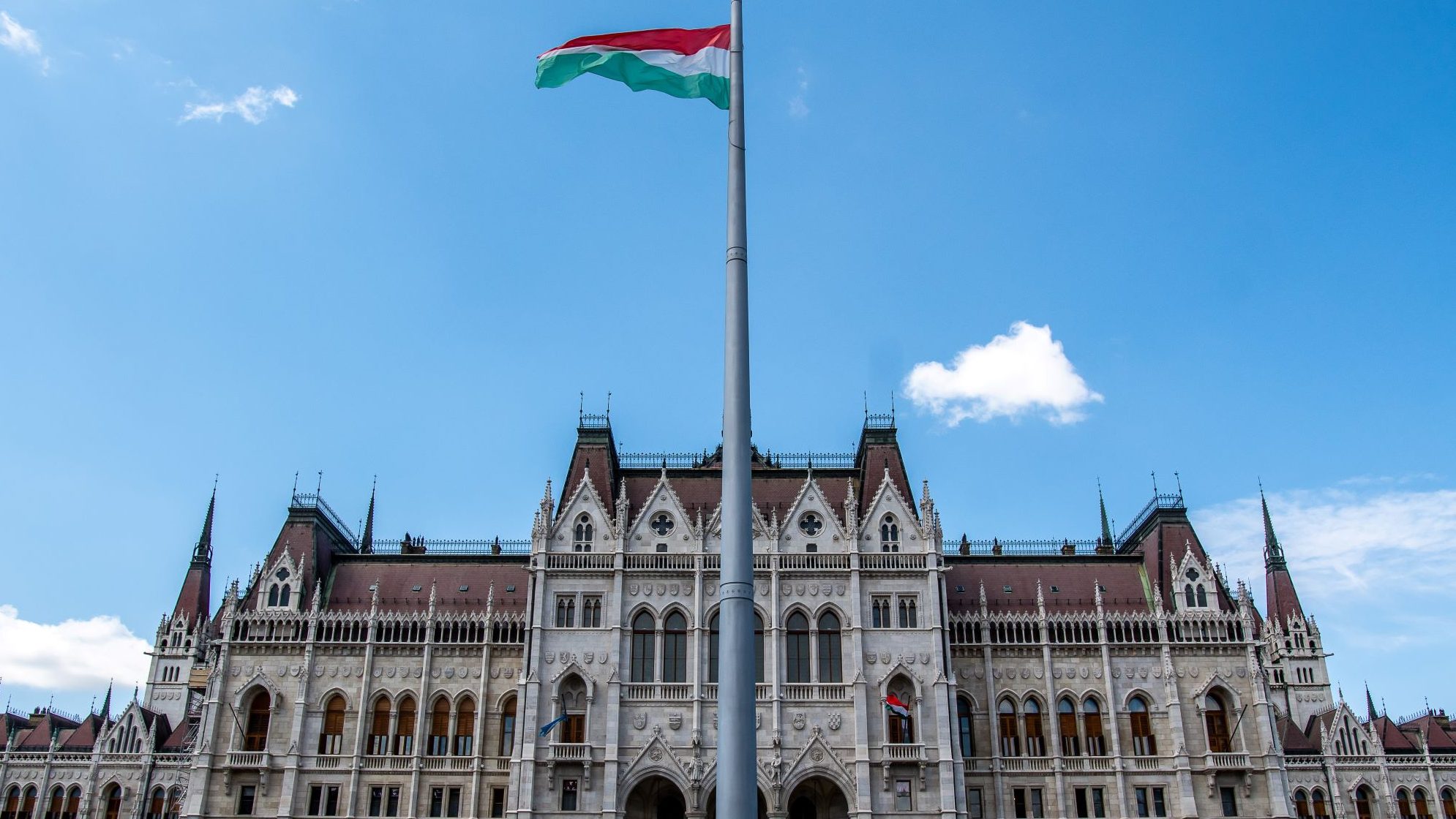 Az orosz támadást elítélő nyilatkozatot fogadhat el a parlament