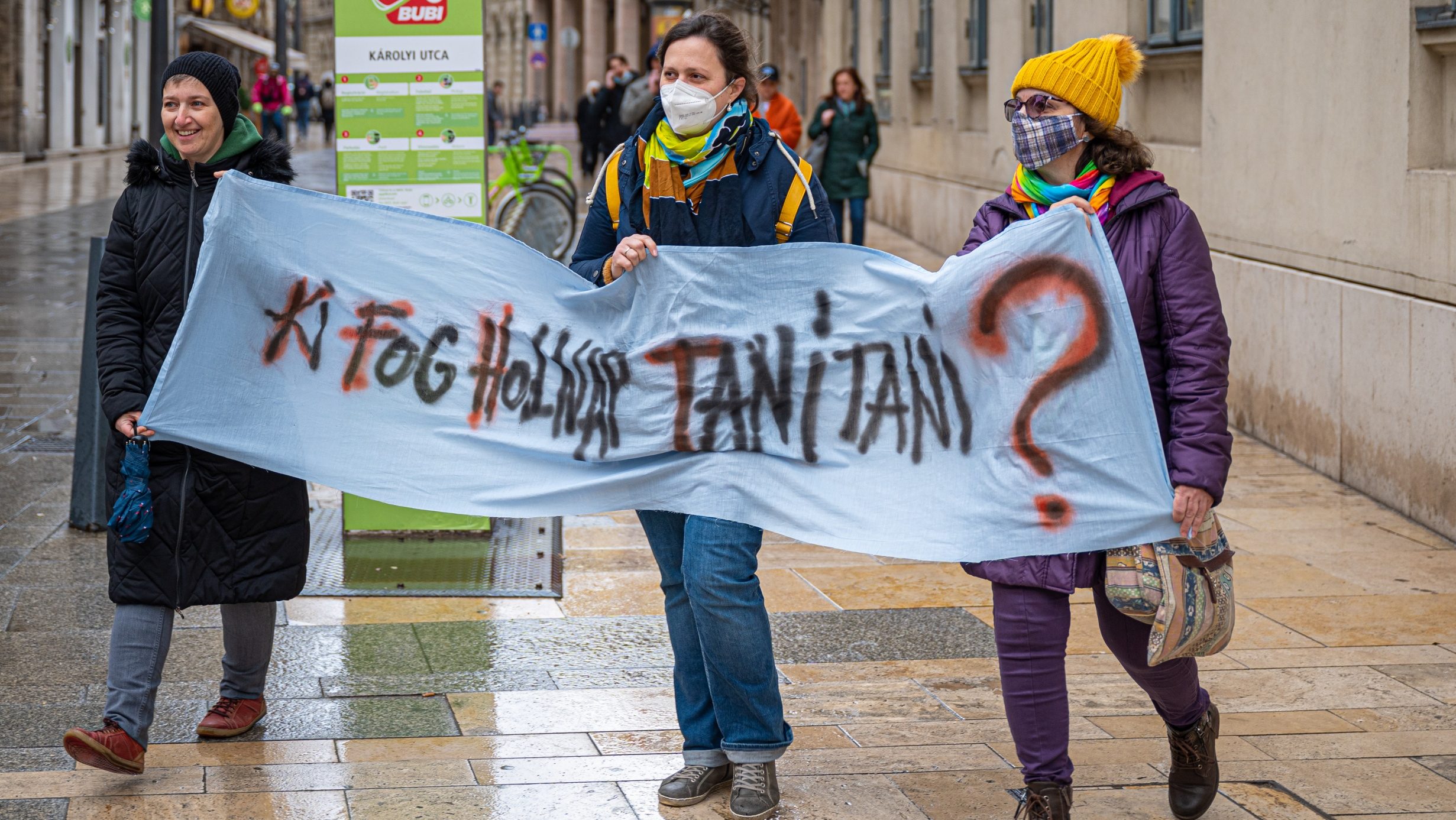 Legalább 320 iskolában zajlott polgári engedetlenségi akció