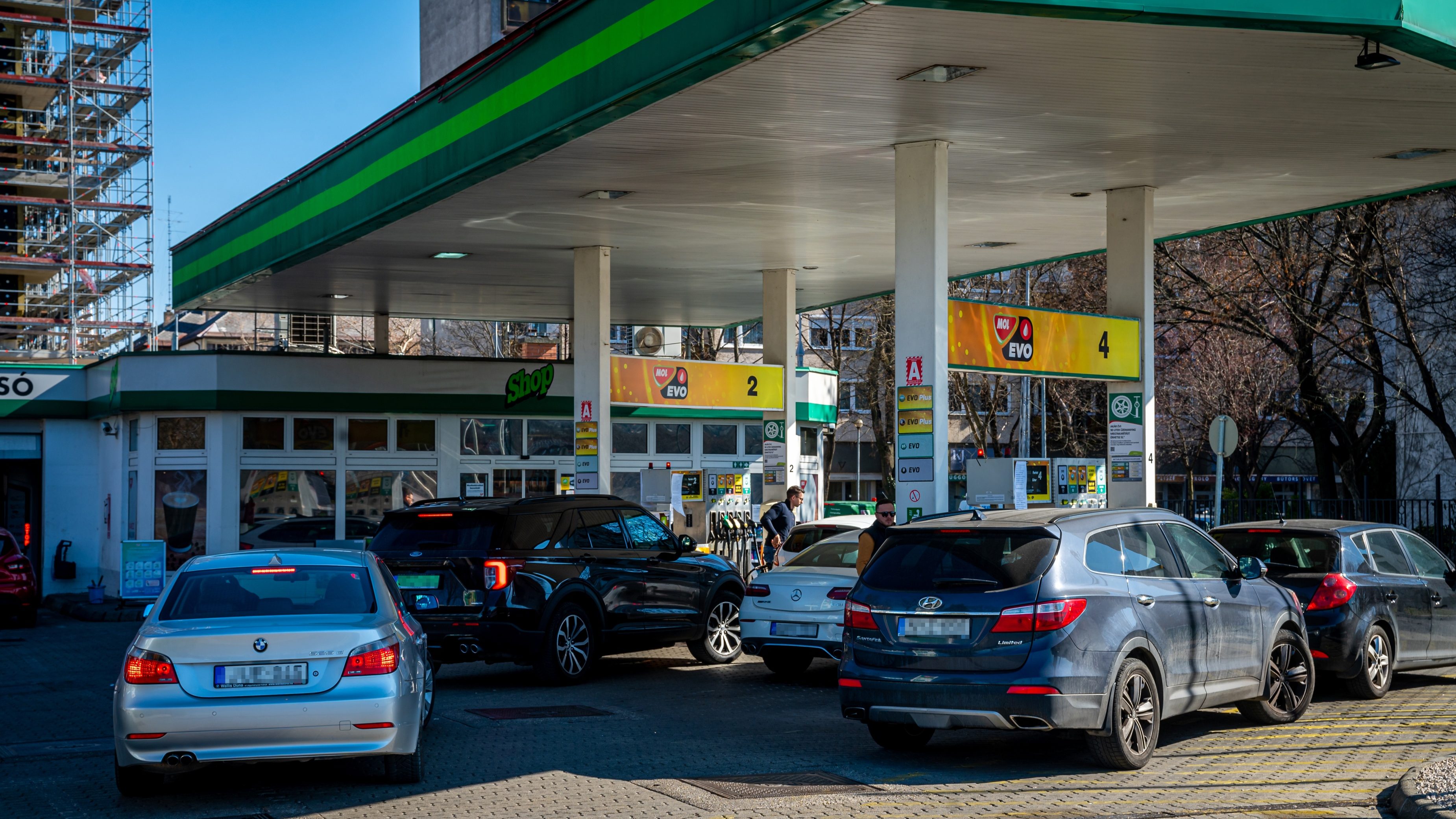 Jelentősen csökken az üzemanyagok ára