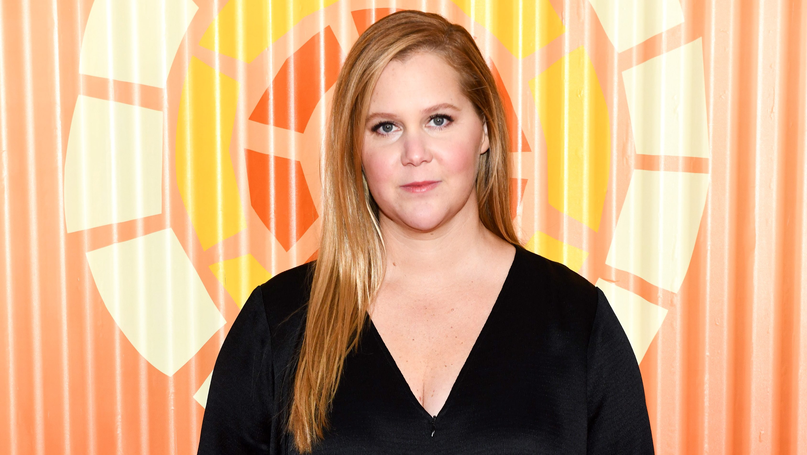 Amy Schumer kényszeres hajtépésben szenved, fél, hogy a gyereke is örökölni fogja