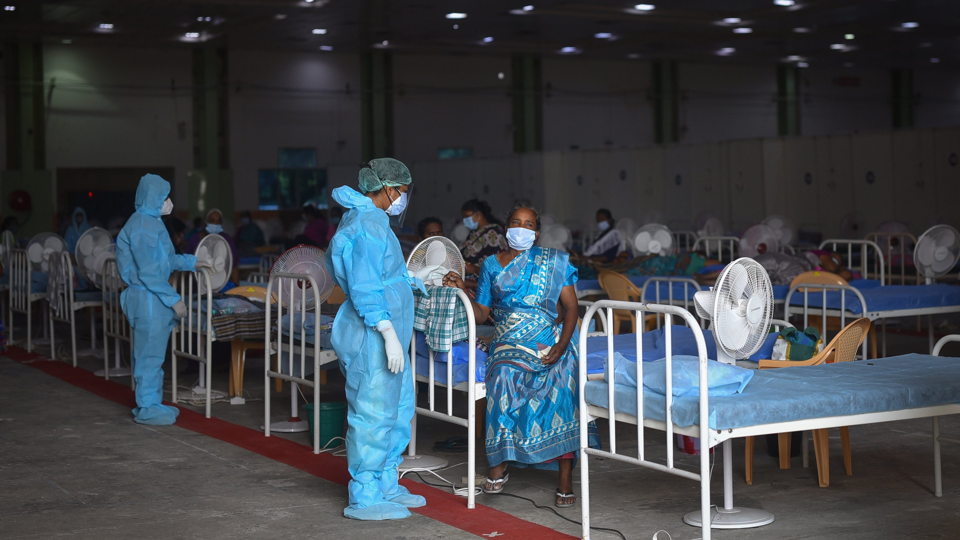 Koronavírus: Közel 5 ezren haltak meg egy nap alatt világszerte