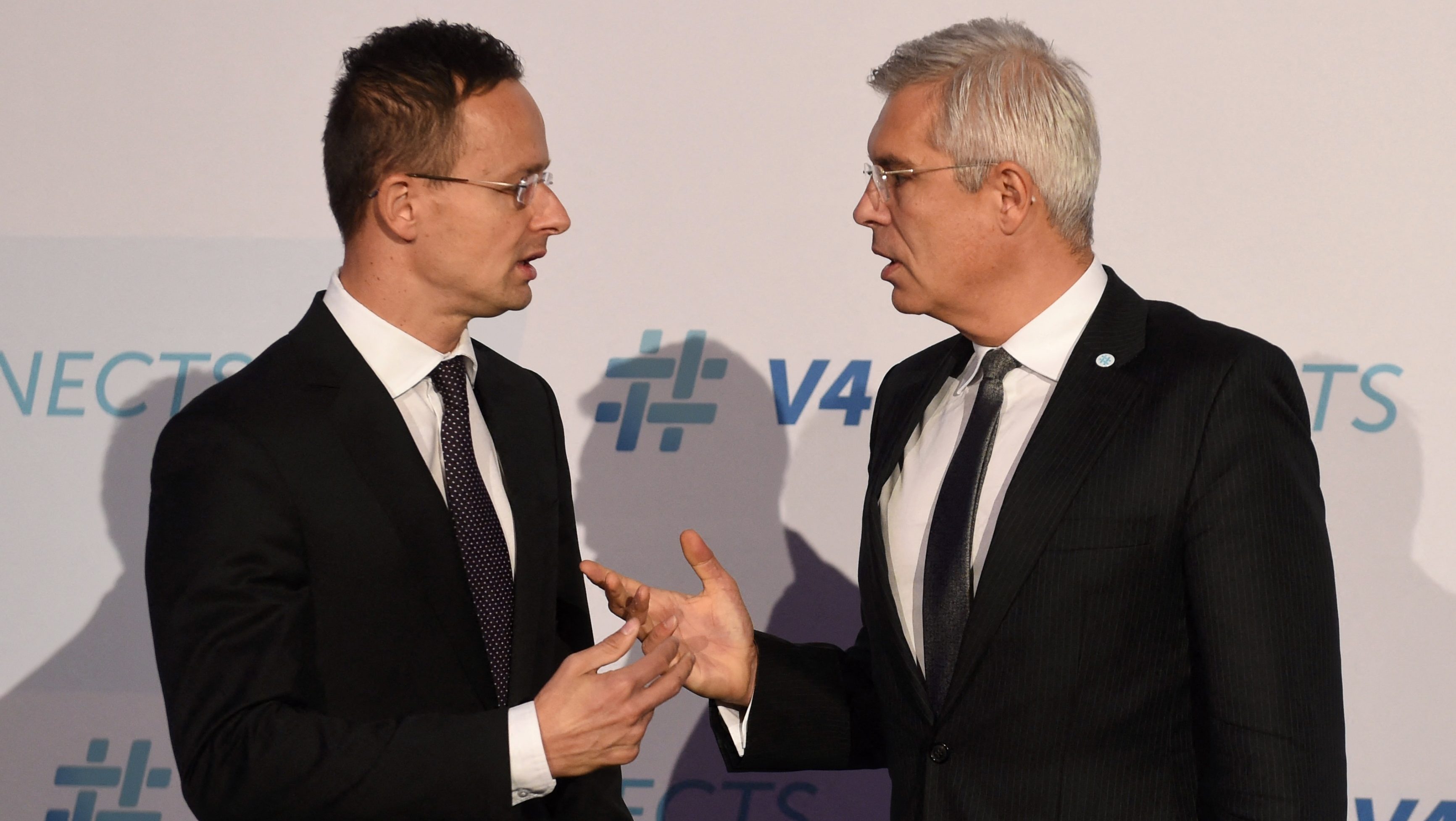 A szlovák külügyminiszter egyértelmű állásfoglalást kért Szijjártótól az orosz invázióval kapcsolatban