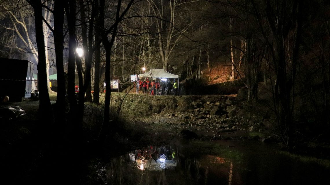 TEK-esek keresik a Jósvafőn eltűnt fővárosi barlangi búvárt, egy 45 méter mélyen lévő földomlásnál látták utoljára