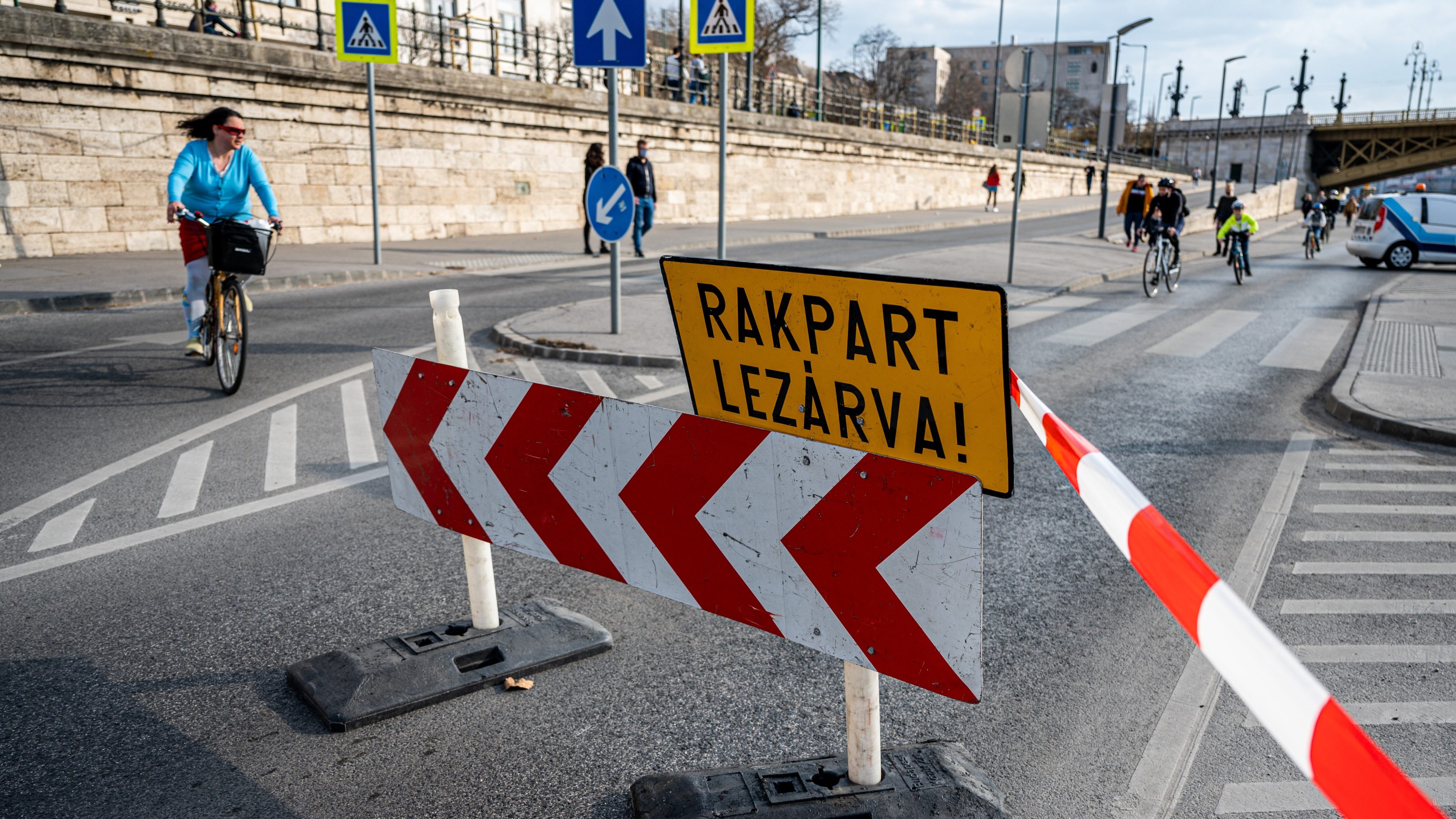 Jövőre végleg lezárhatják a pesti alsó rakpartot az autóforgalom elől