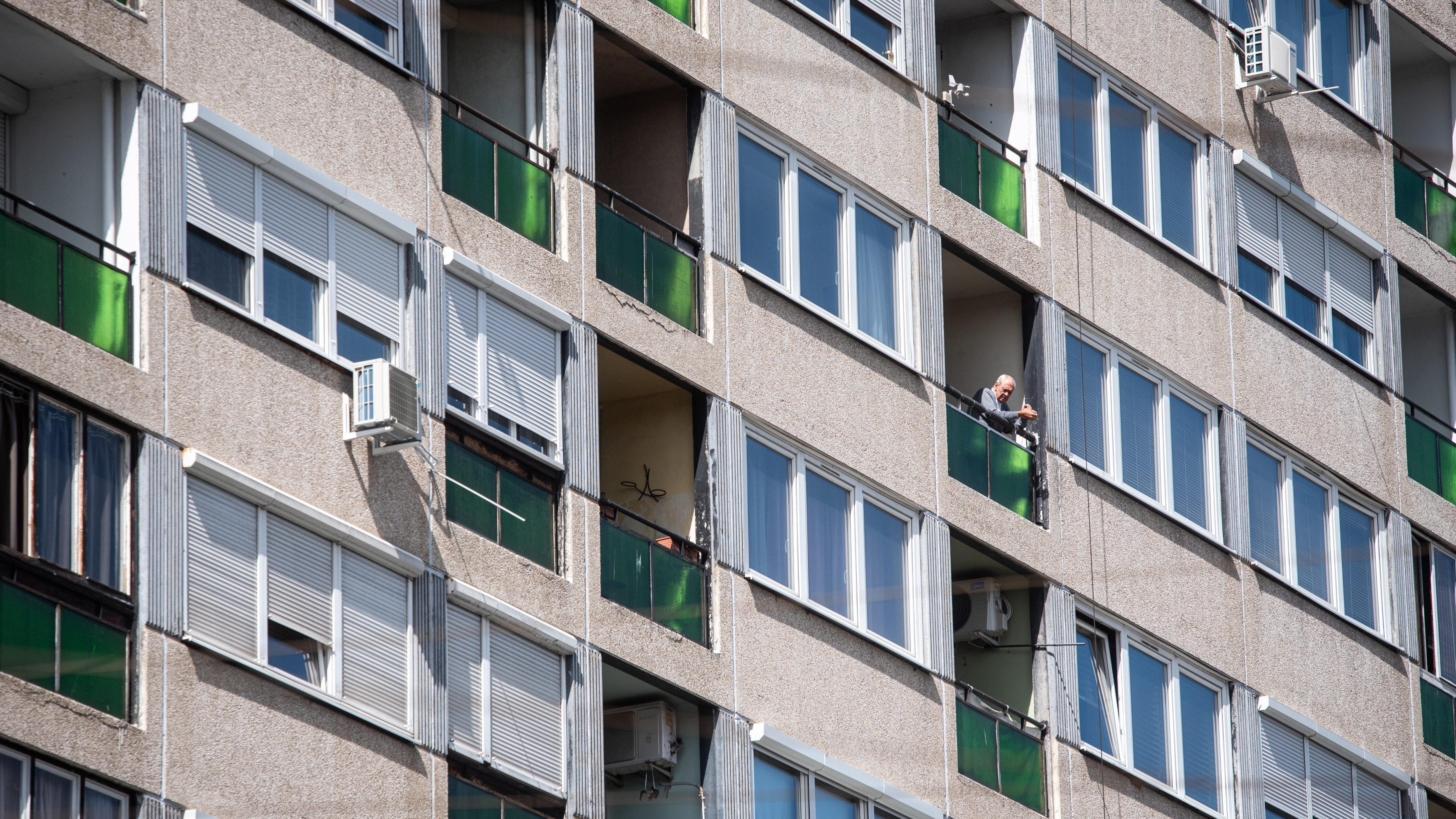 200 millió forintot sikkasztott el egy komlói közös képviselő