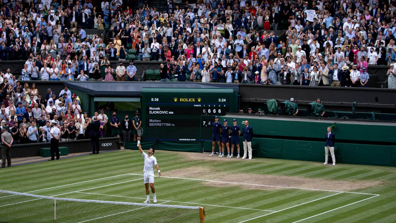 Djokovic: A háború gyermeke vagyok, de a wimbledoni döntés őrület