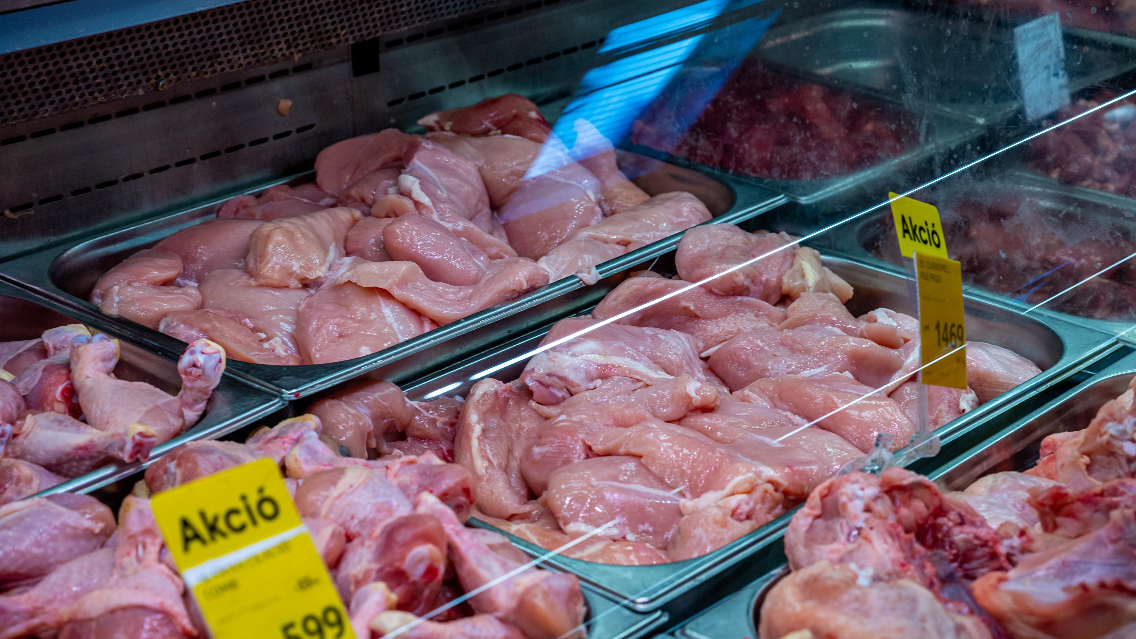 2000 forint is lehet a csirkemell kilója, ha megszűnik májustól az élelmiszerárstop