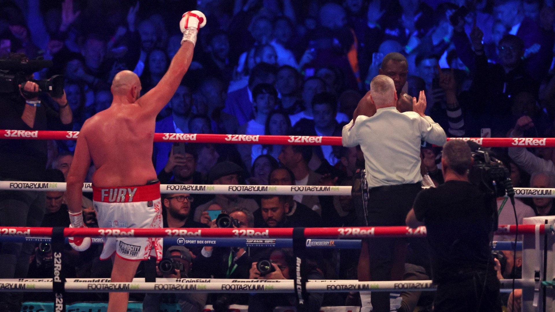 Fury hat menet alatt lerendezte Whyte-ot