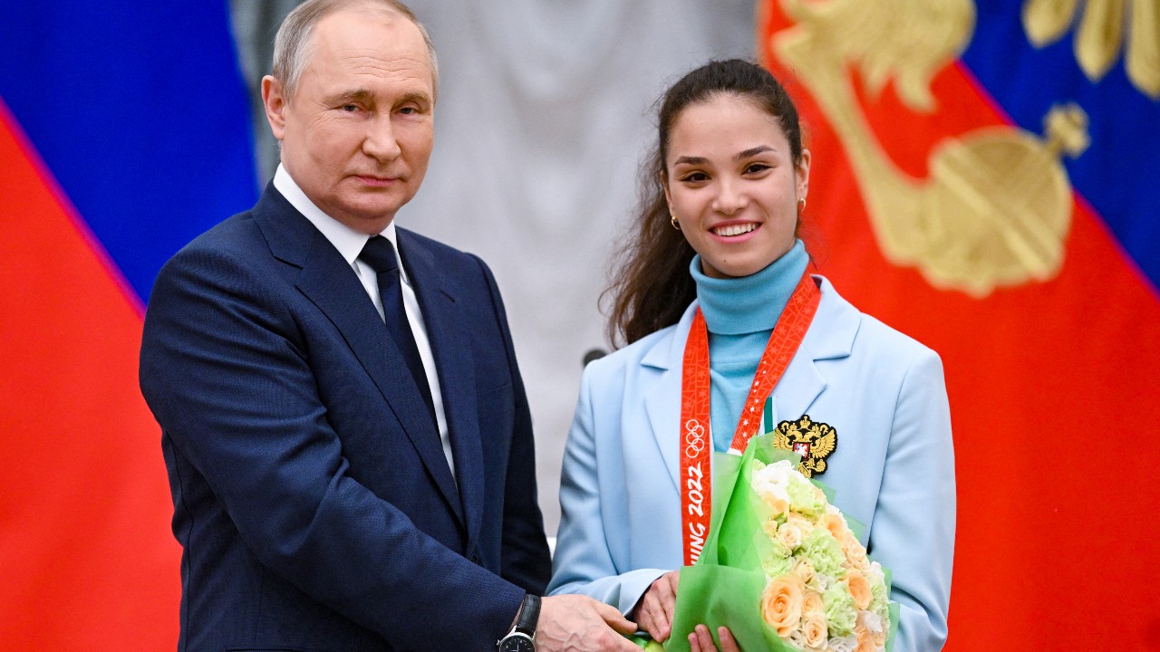 „Nyerni fogunk, ahogy az olimpián is” – Peking egyik hőse kiállt a háború és Putyin mellett