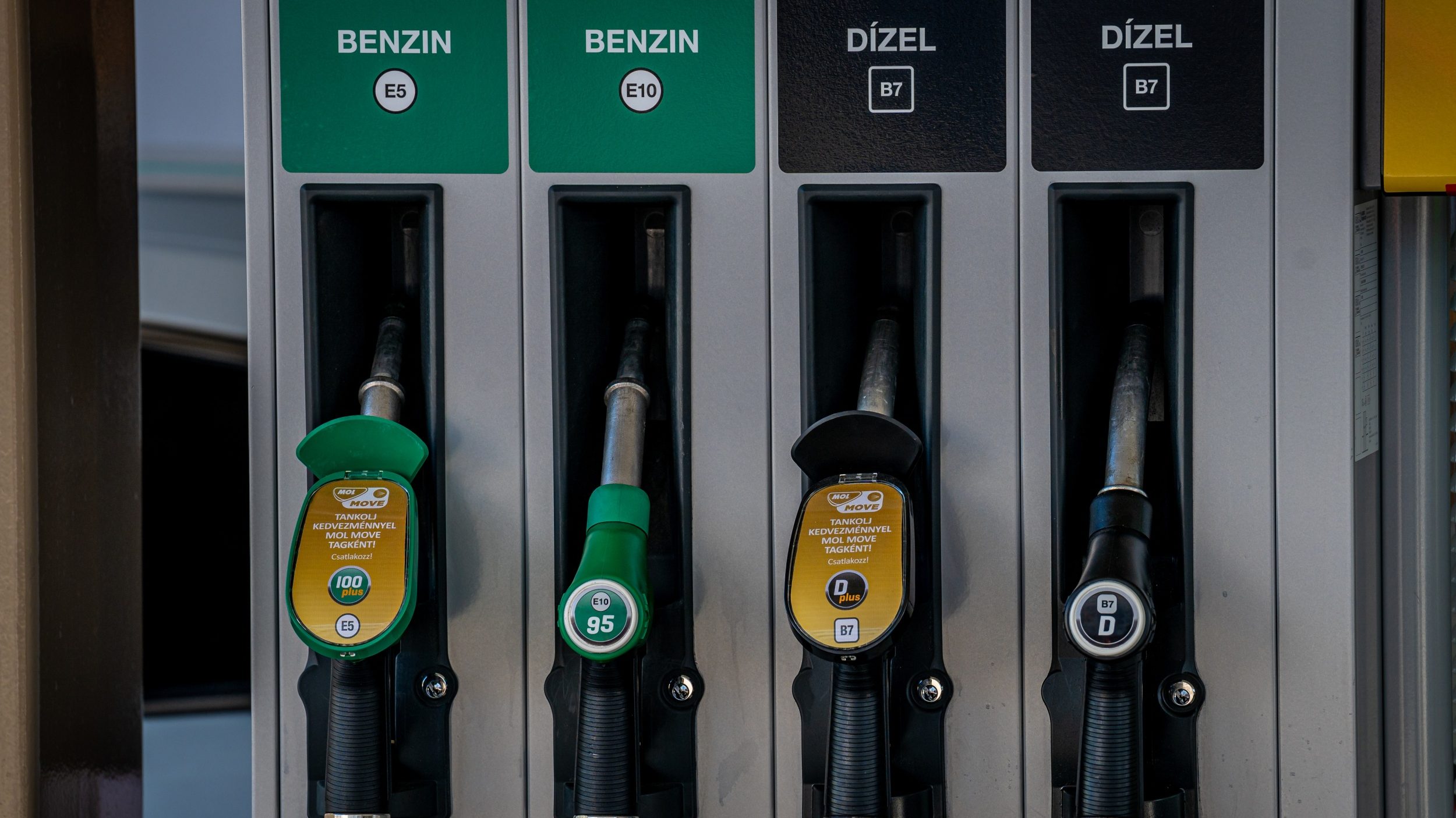 Tovább emelkednek az árak, már 708 forintba kerülne a gázolaj
