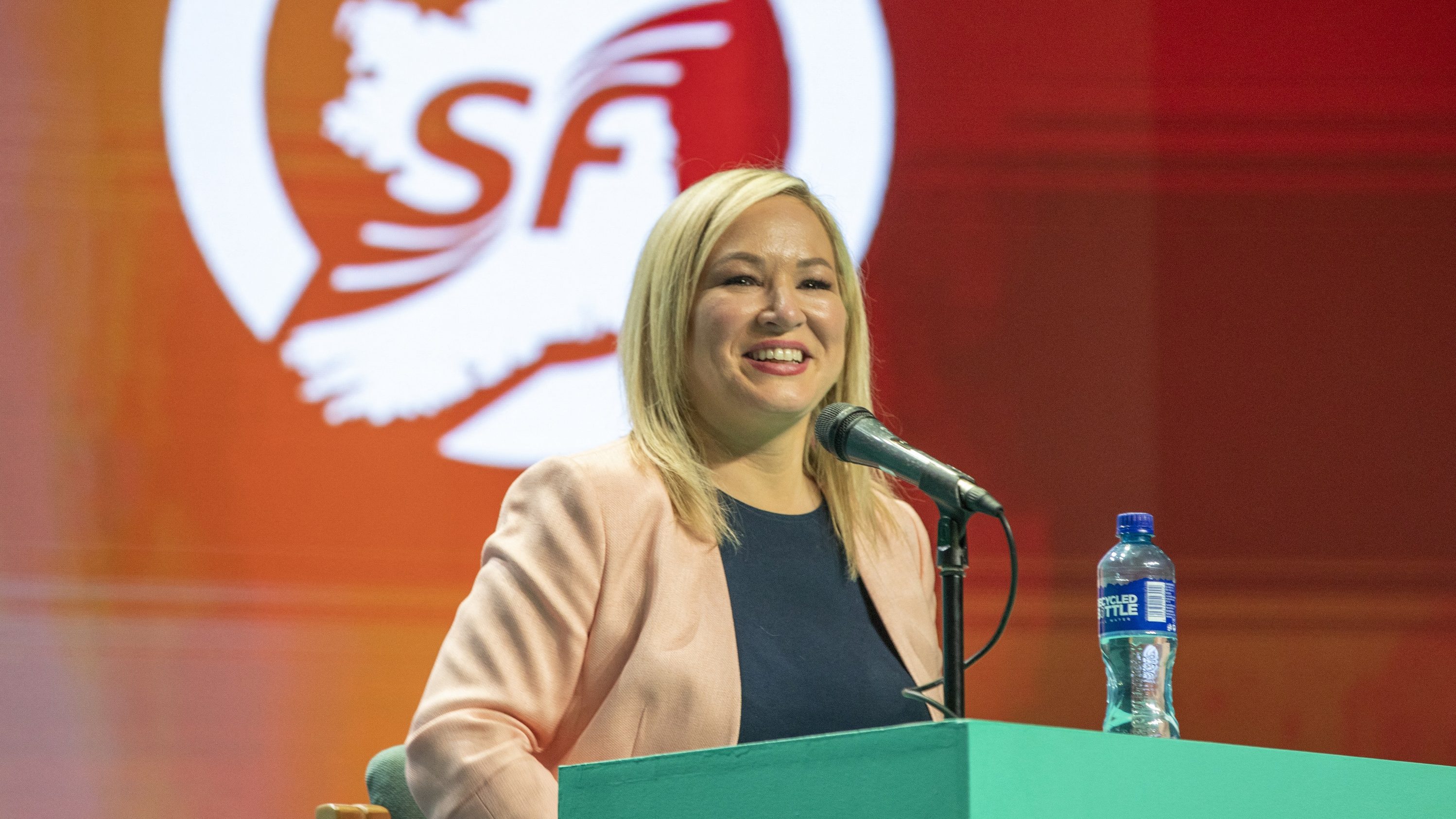 Az újraegyesítés-párti Sinn Féin nyerte az északír választásokat