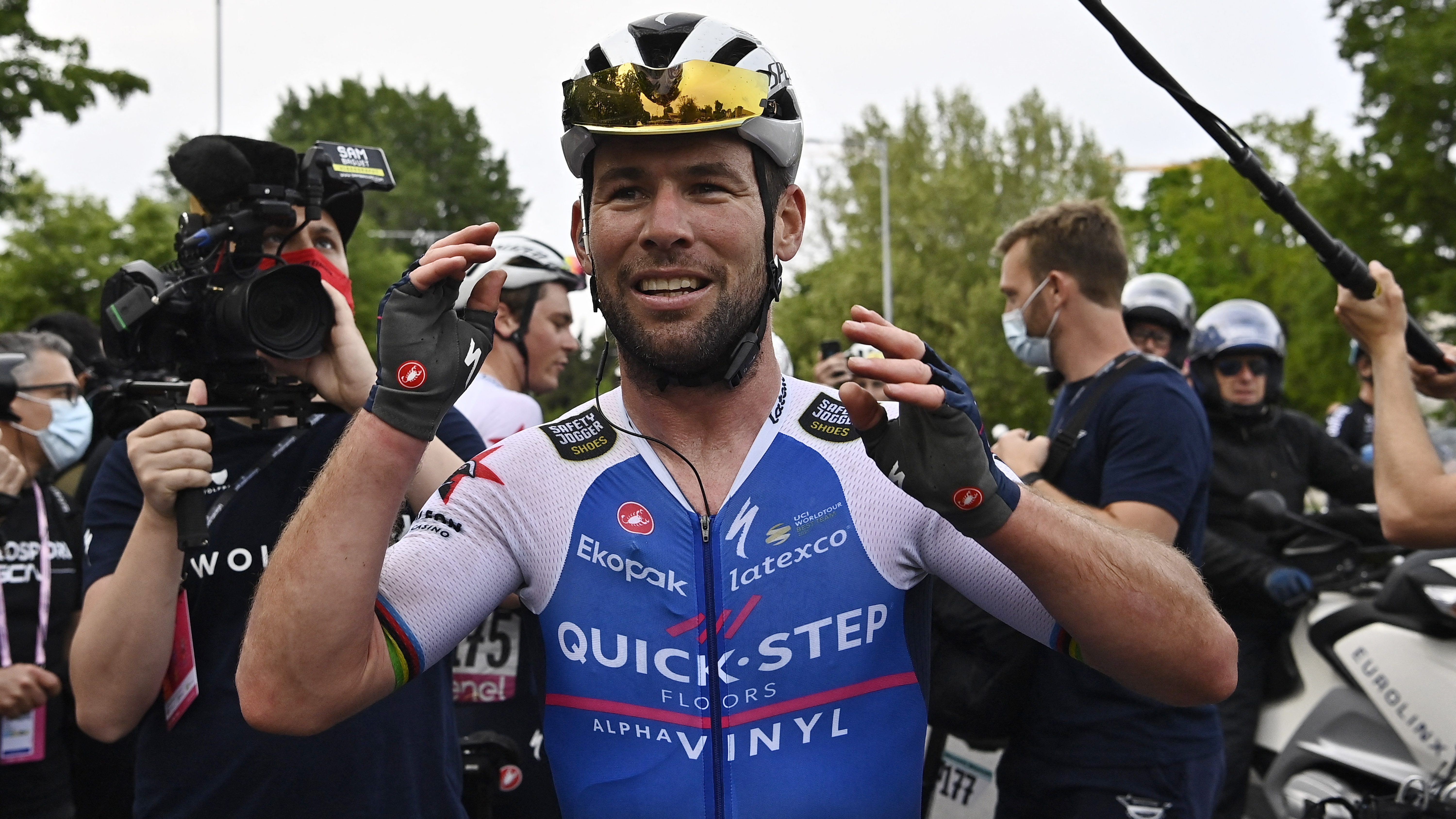 „Soha nem voltam a legerősebb és a leggyorsabb, de egyiknek sem kell lenned, hogy a legjobb legyél” – Mark Cavendish szakaszt nyert Magyarországon