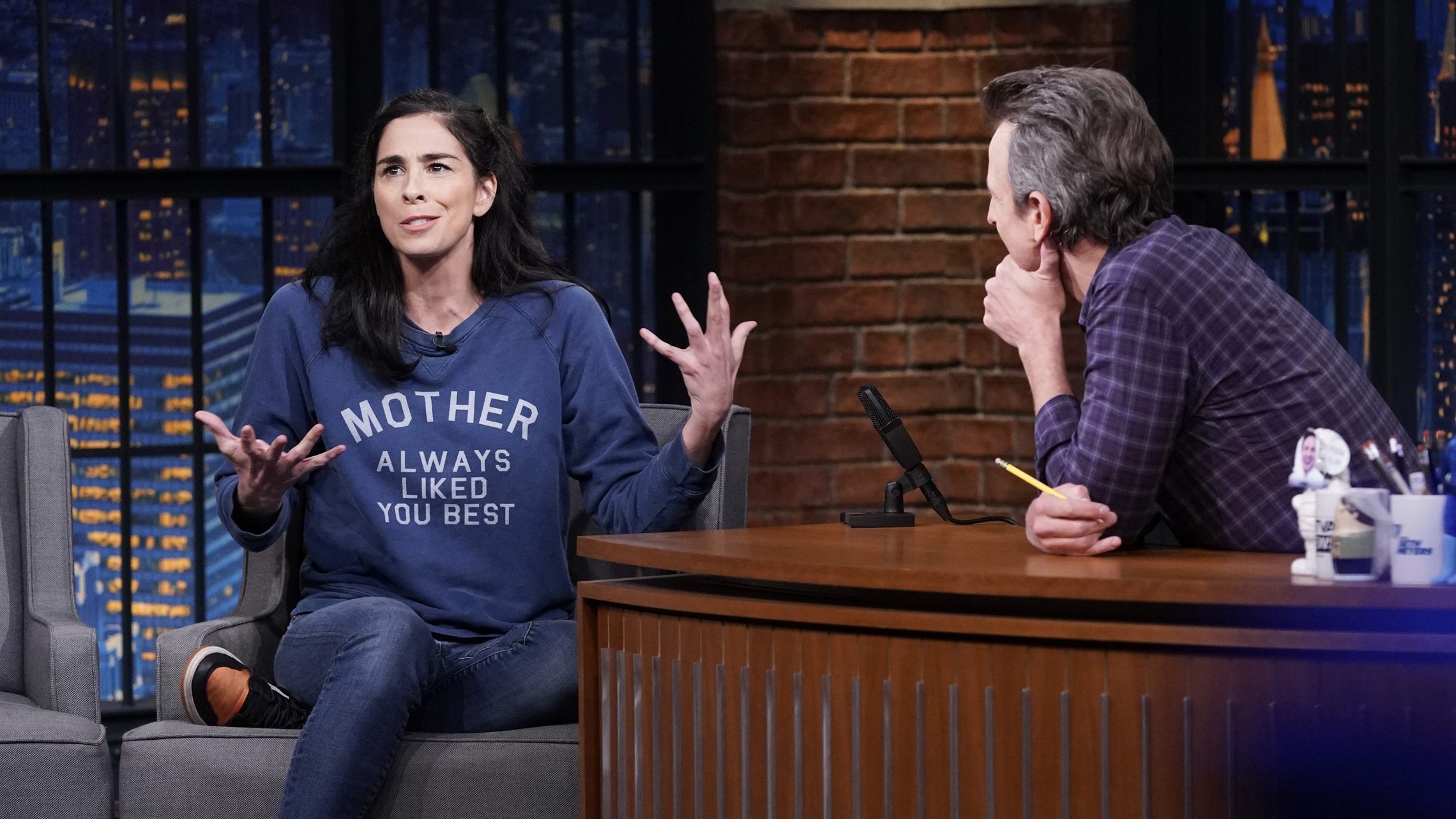 Sarah Silverman ugyanazt a fogkefét használja a pasijával, és nem érti, mi a baj ezzel