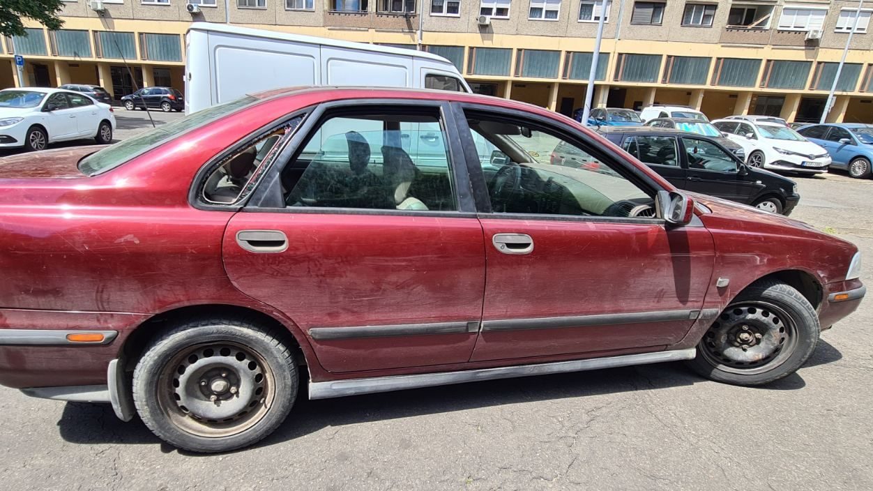 A Dunába ugrott a rendőrök elől menekülve egy autós Óbudán