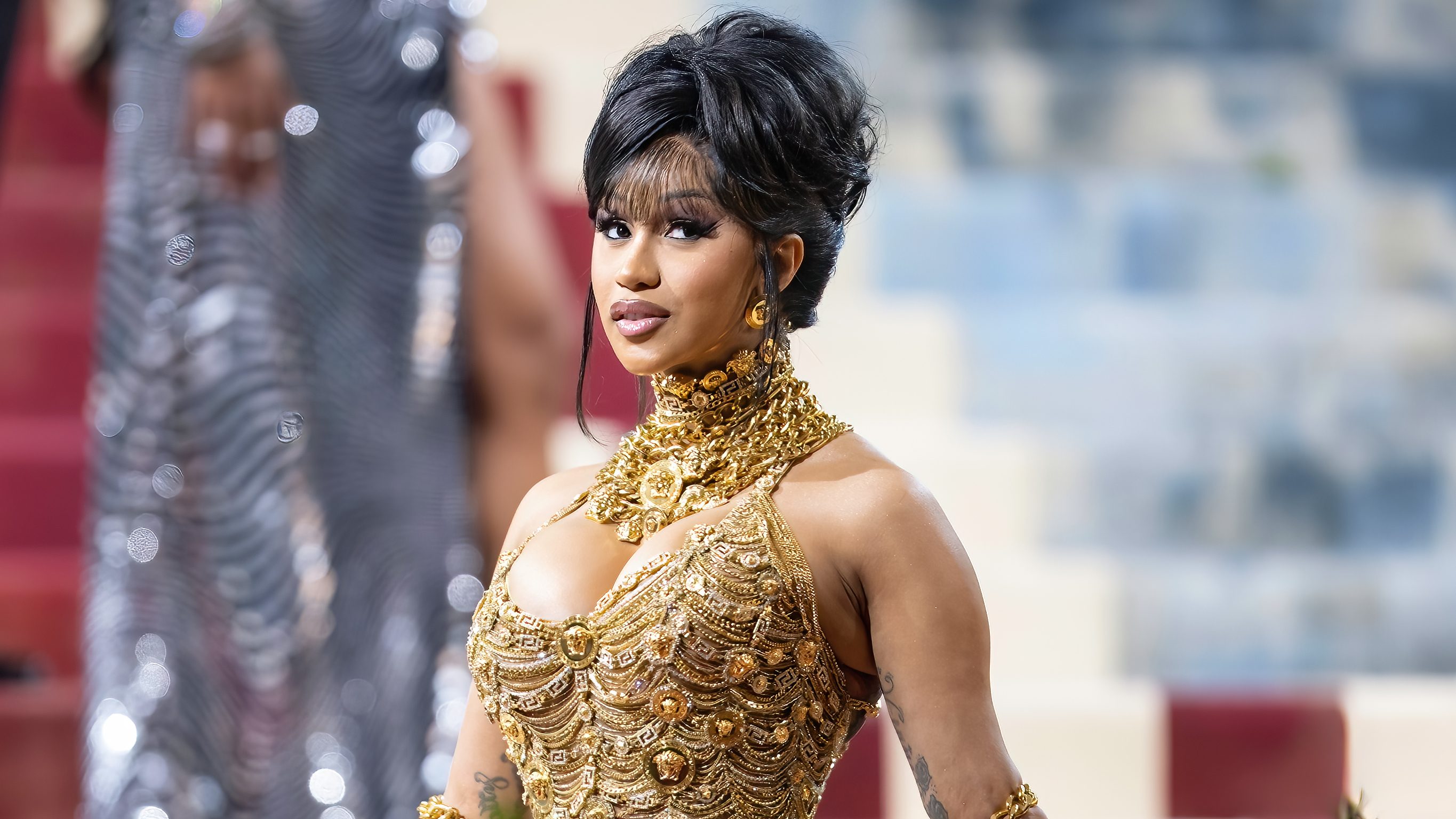 Cardi B a nyaralójából vette videóra, ahogy a tengeren épp elsüllyed egy jacht