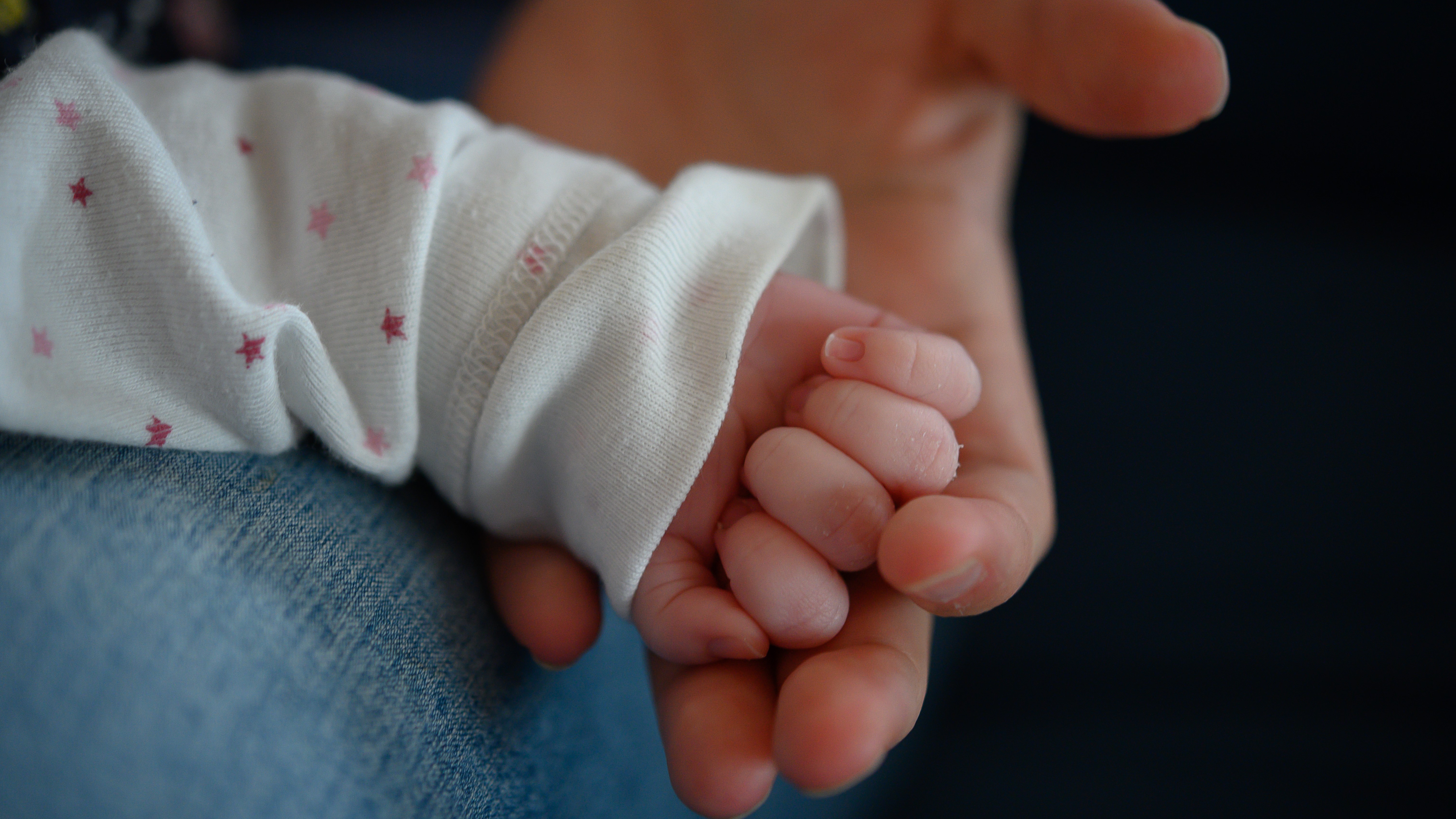 Egyszerre négy gyereket szült egy horvát nő, a babák mégsem ikrek