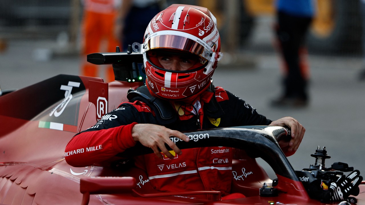 Stroll és Vettel eltrafálta a gumifalat, újra Leclerc indulhat az élről