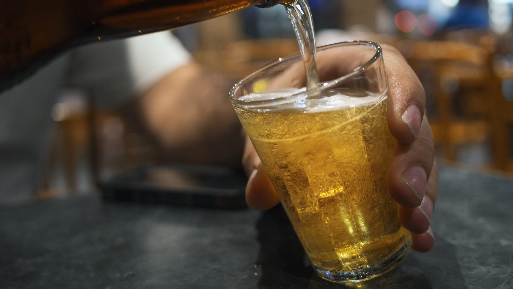 Még az alkoholmentes sör is jót tehet a férfiaknak