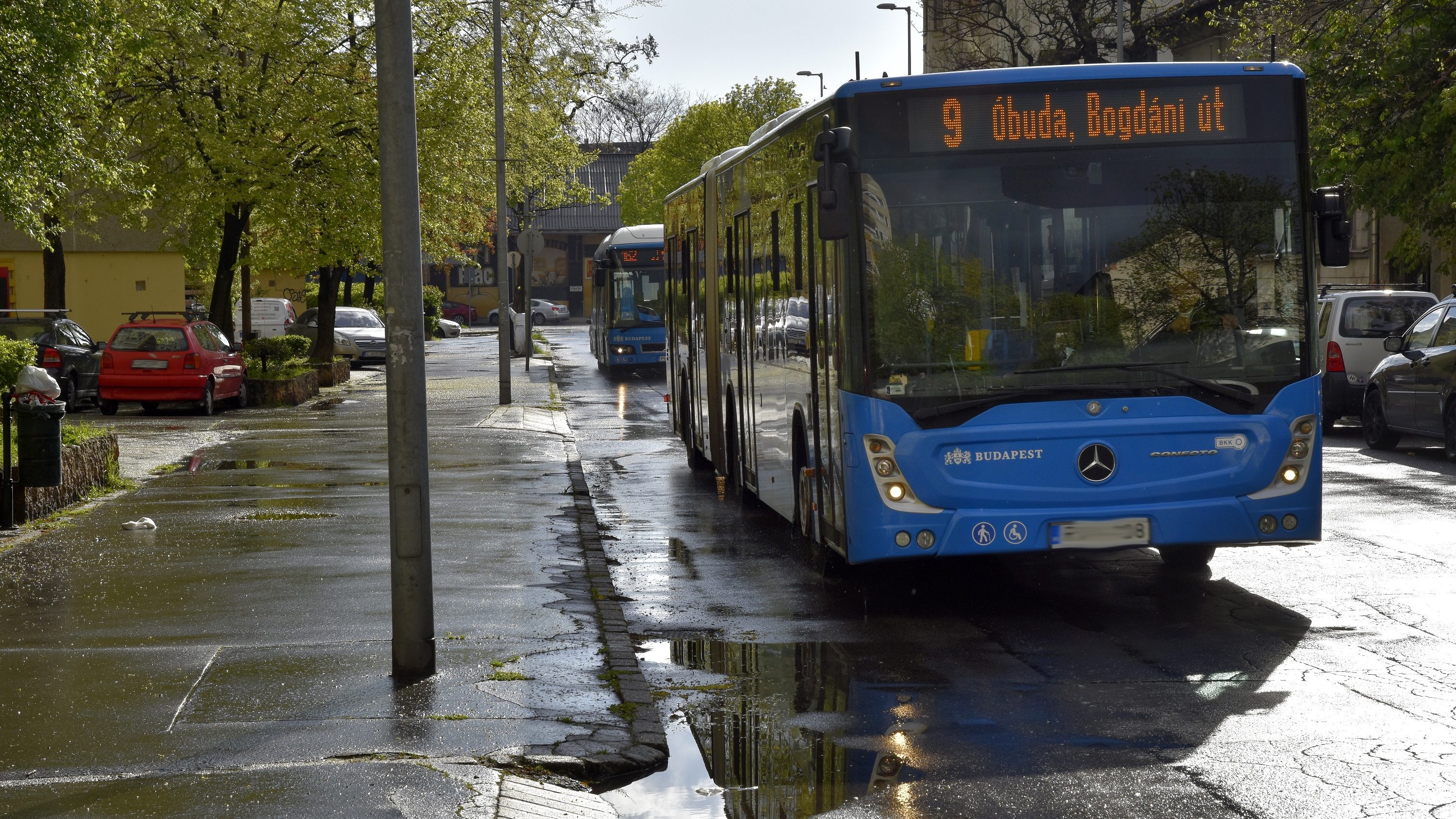 Hétvégenként a 9-es busz két szakaszán első ajtós felszállás lesz