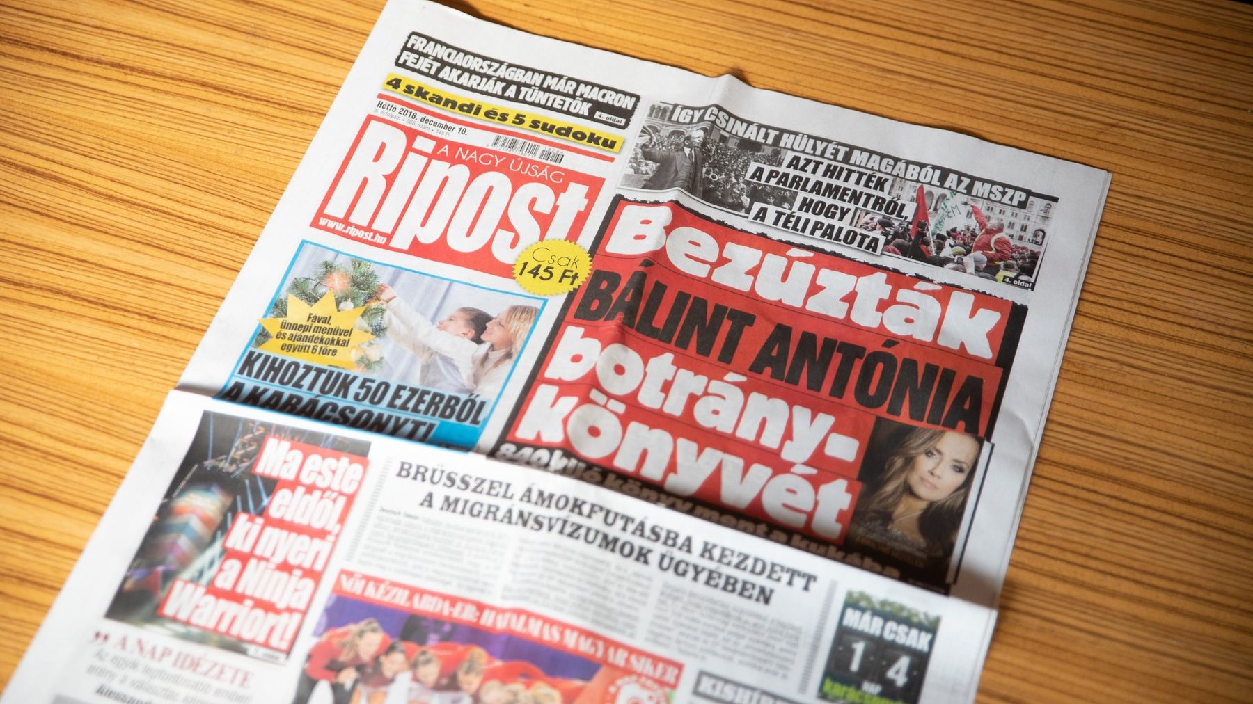 Megszűnhet a Ripost, összevonhatják a Borssal