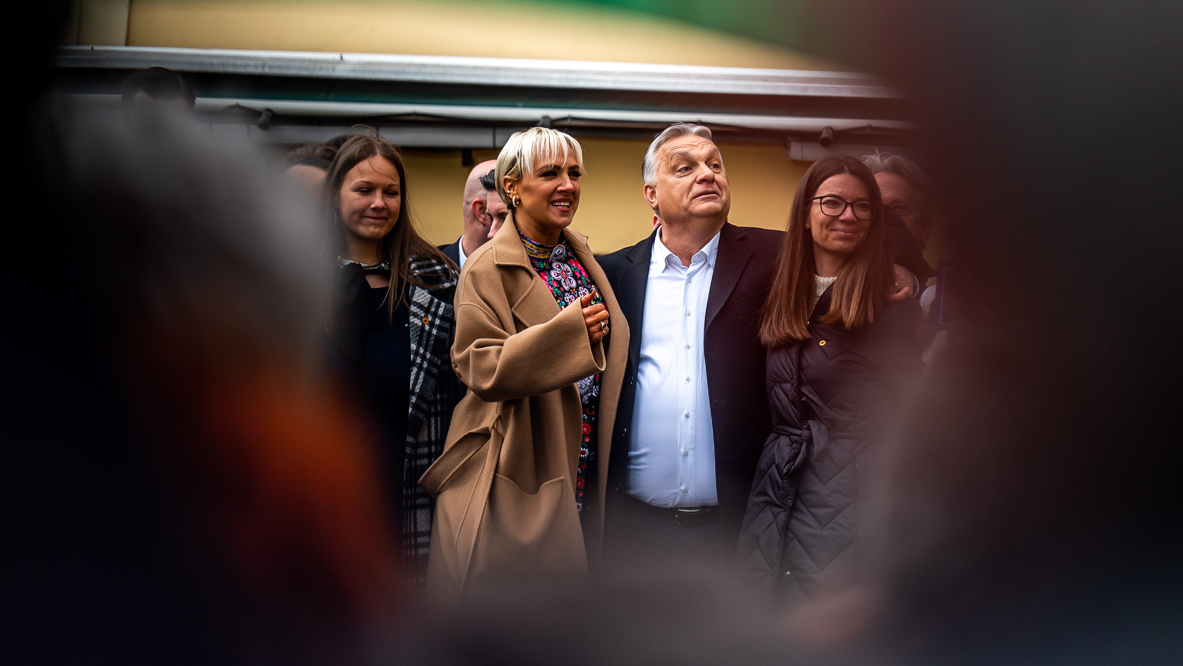 Arcuk kitakarását kérhetik majd azok, akik Orbán Viktor és Novák Katalin rendezvényein vesznek részt