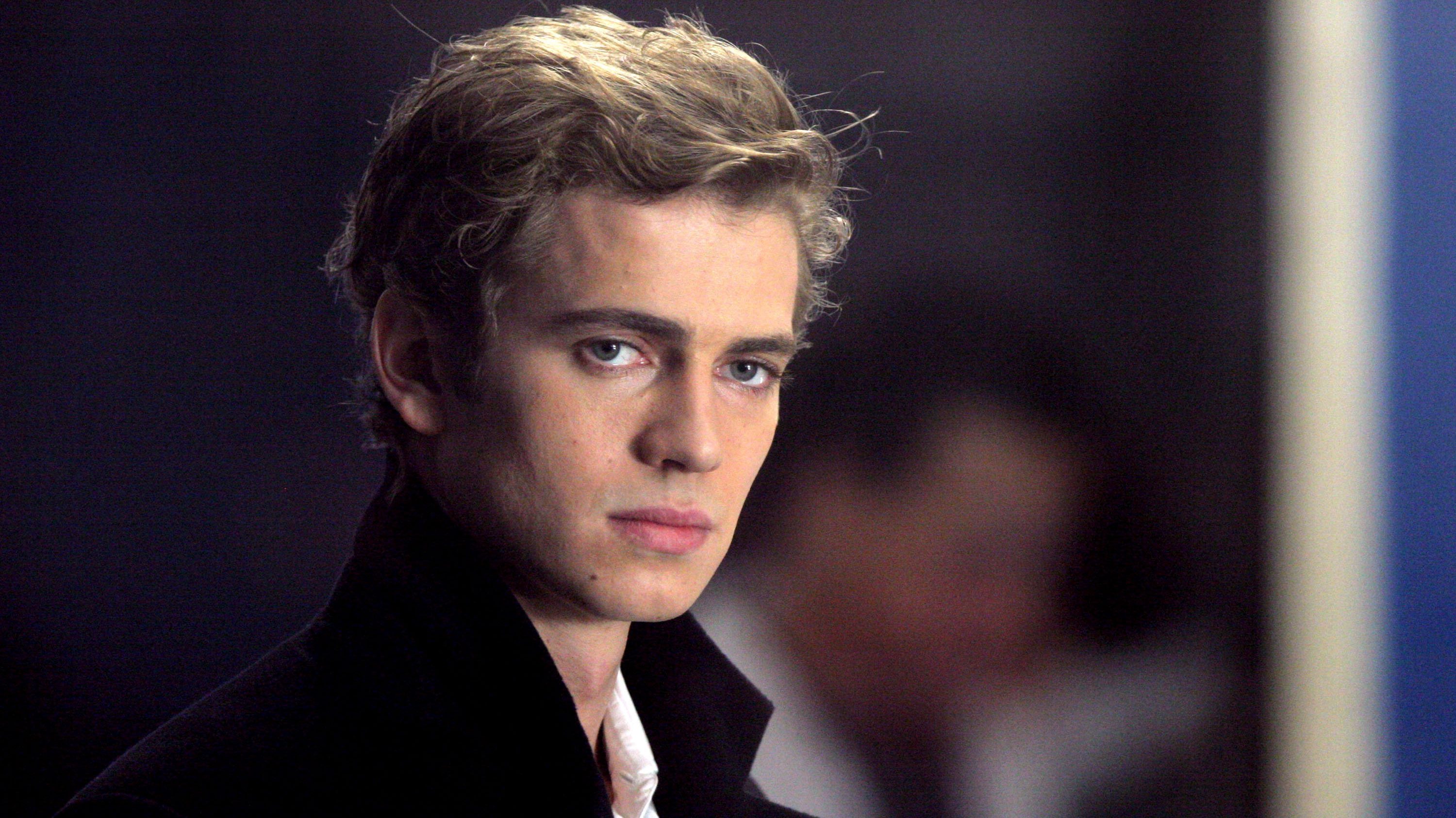 Hayden Christensen a kislányával gyakorolta a fénykardozást, mielőtt visszatért a Star Wars univerzumba