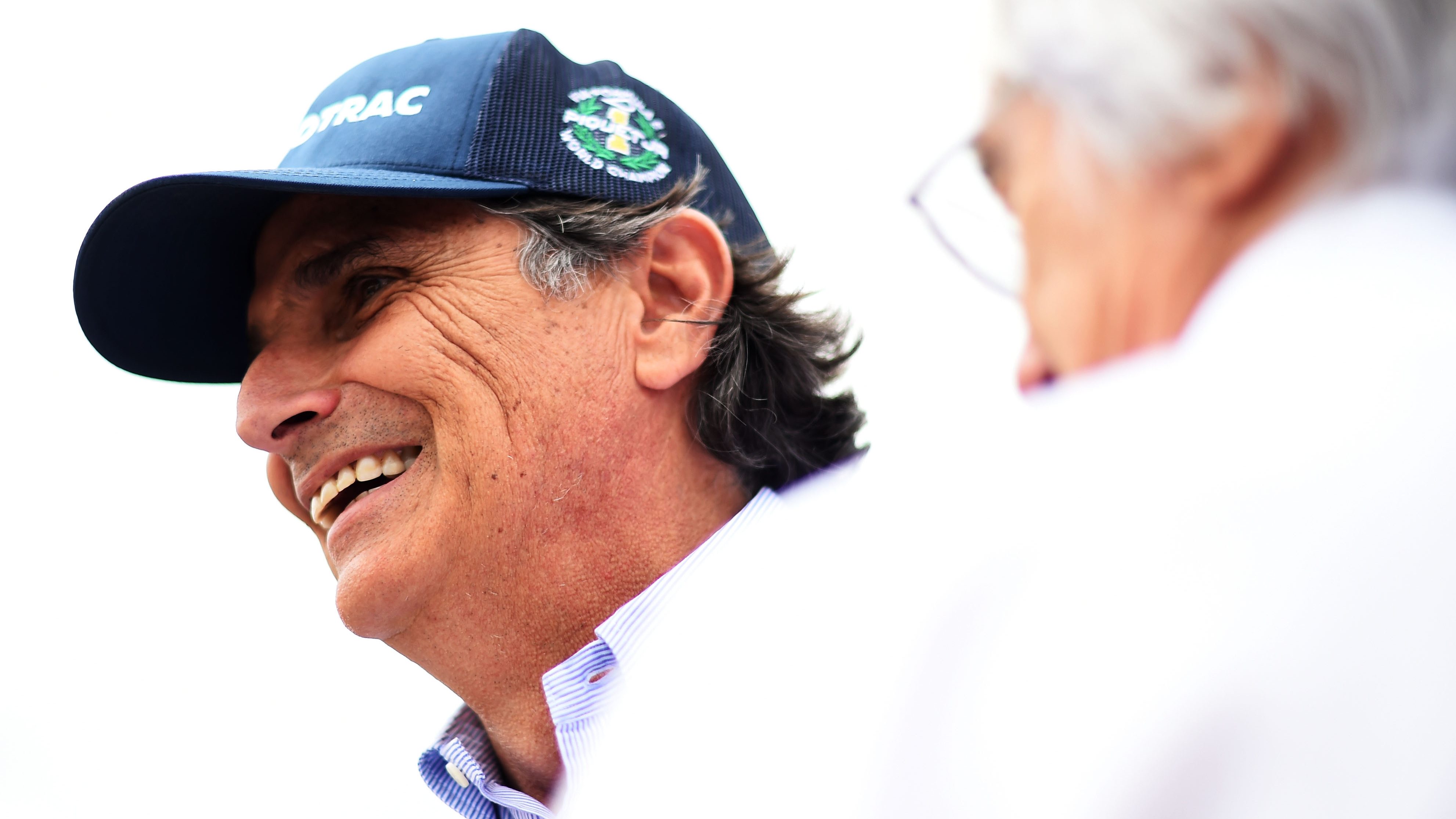 Bocsánatot kért Hamiltontól a rasszista kijelentéssel vádolt Piquet