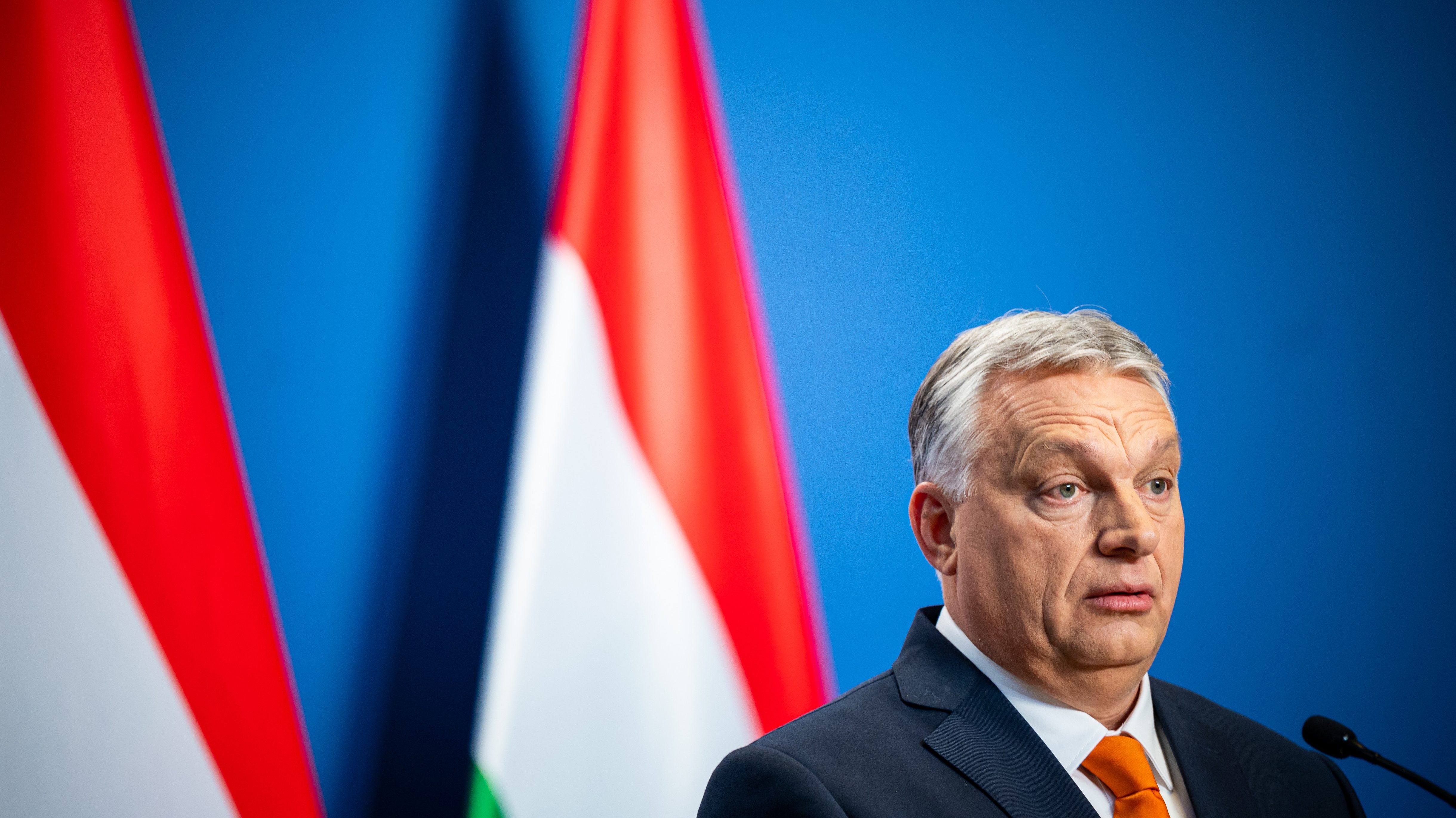 Orbán Viktor nevében, vakolóként regisztrálta magát egy férfi egy svájci munkavállalói adatbázisban