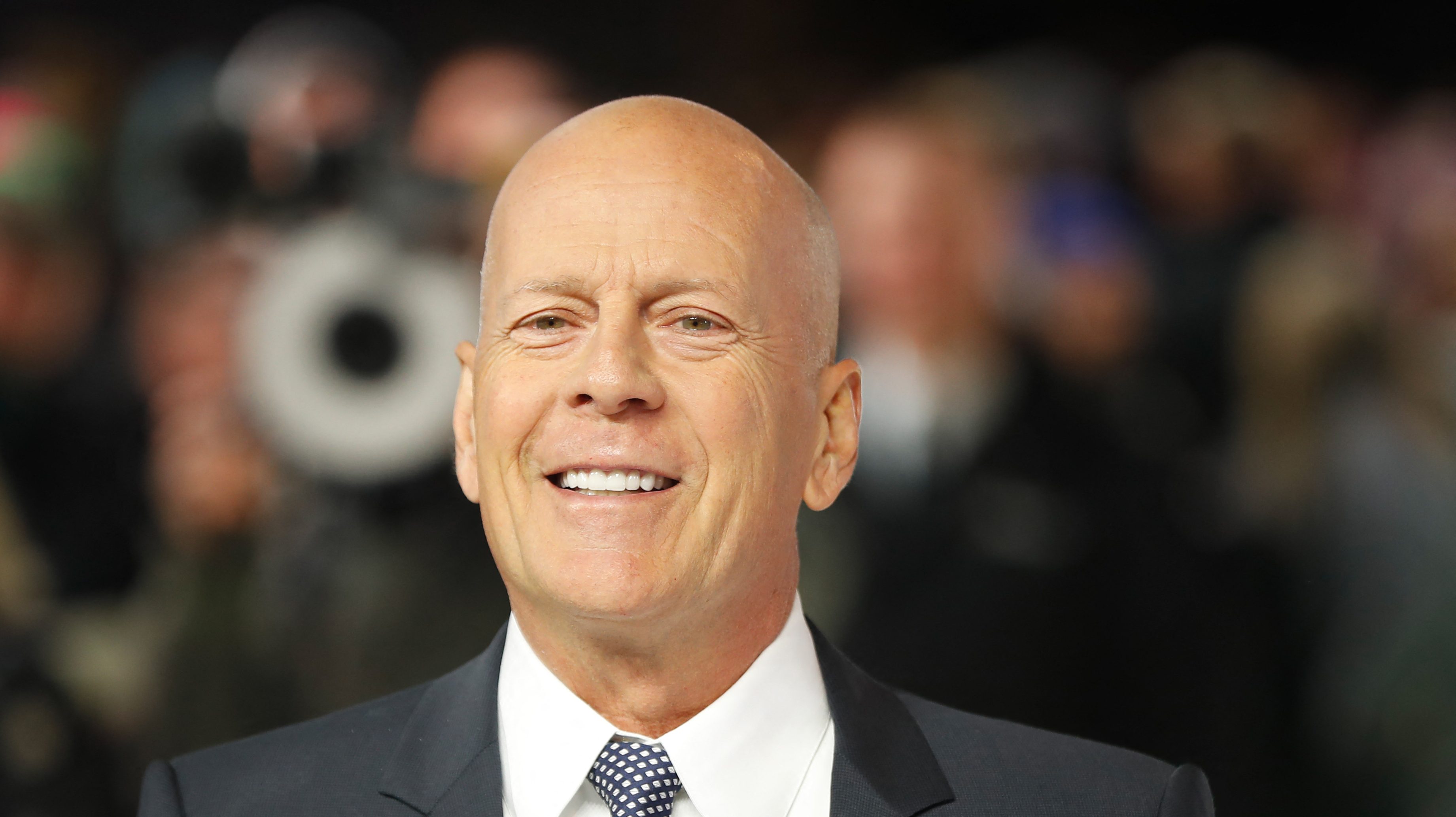 Bruce Willis 34 év után visszatért a Die Hard híres toronyházának tetejére