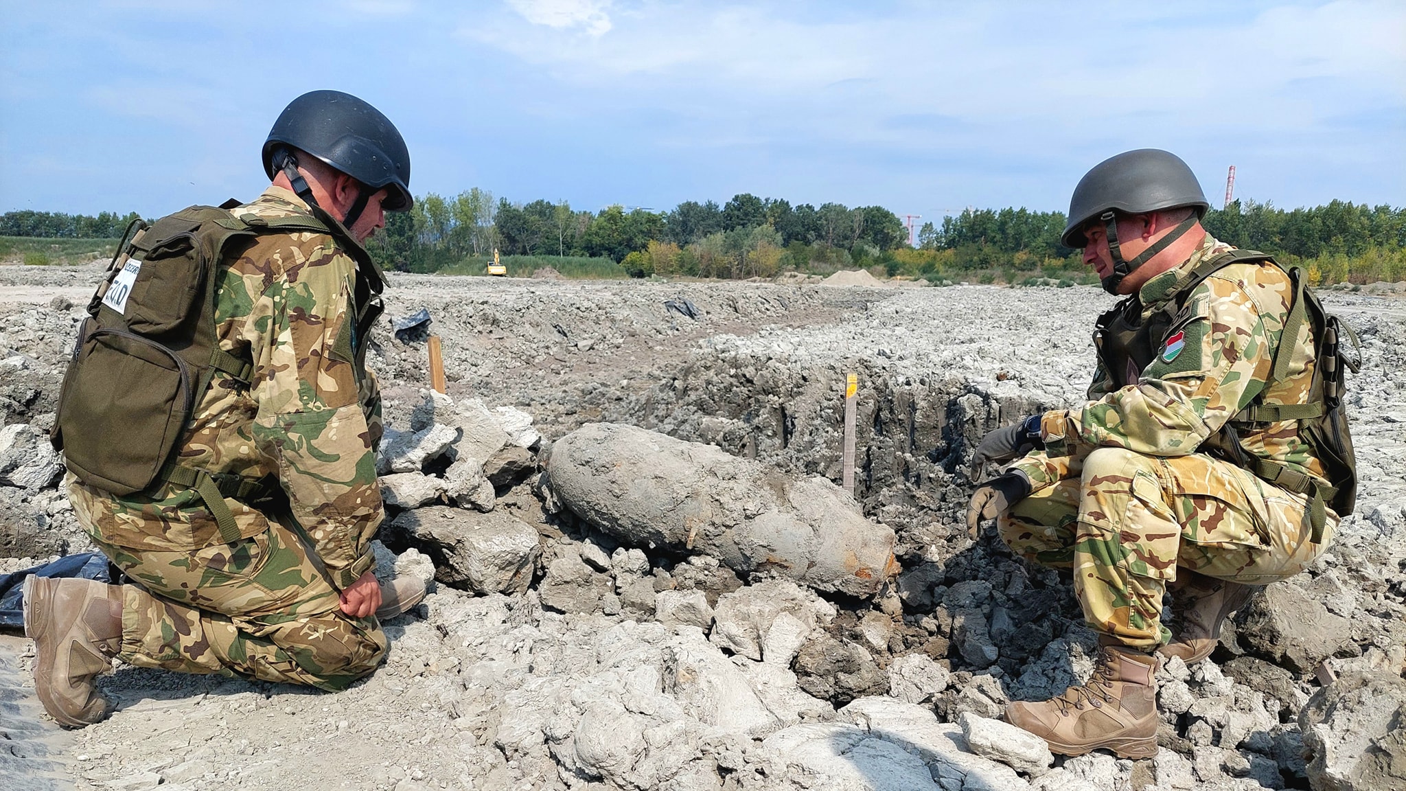 Második világháborús légibombát találtak a csepeli szabadkikötőnél