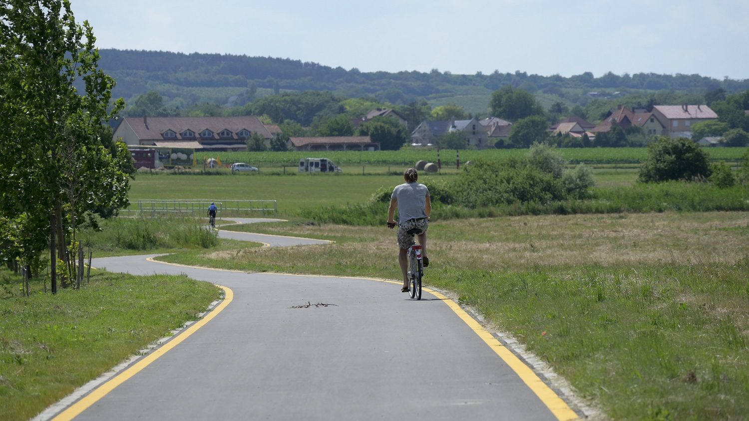 Sok év csúszással ugyan, de Fehérvárig lehet menni a Budapest-Balaton bringaúton