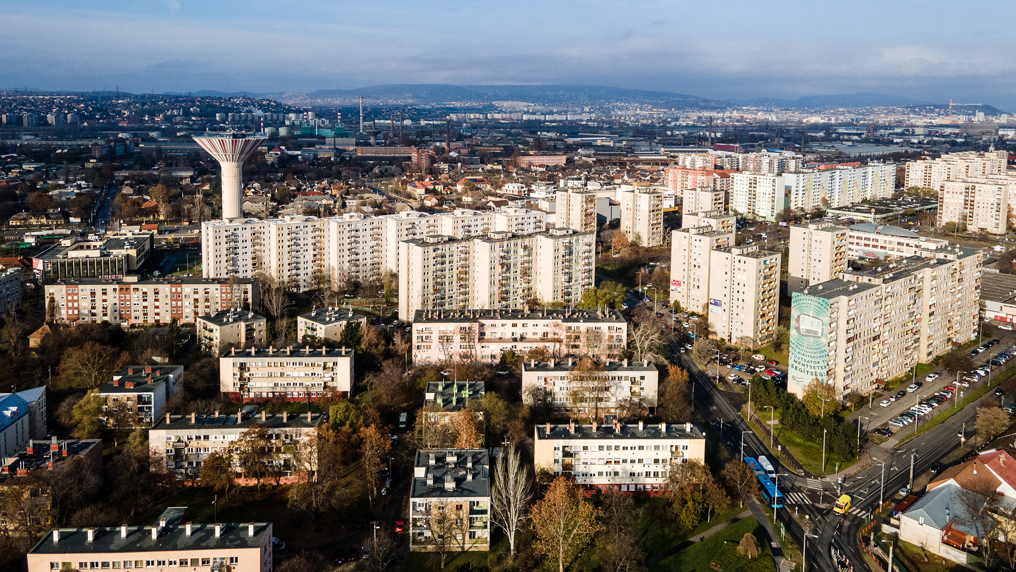 Milyen áron csökkentheti a kamatstop 330 ezer család hitelkamatát?