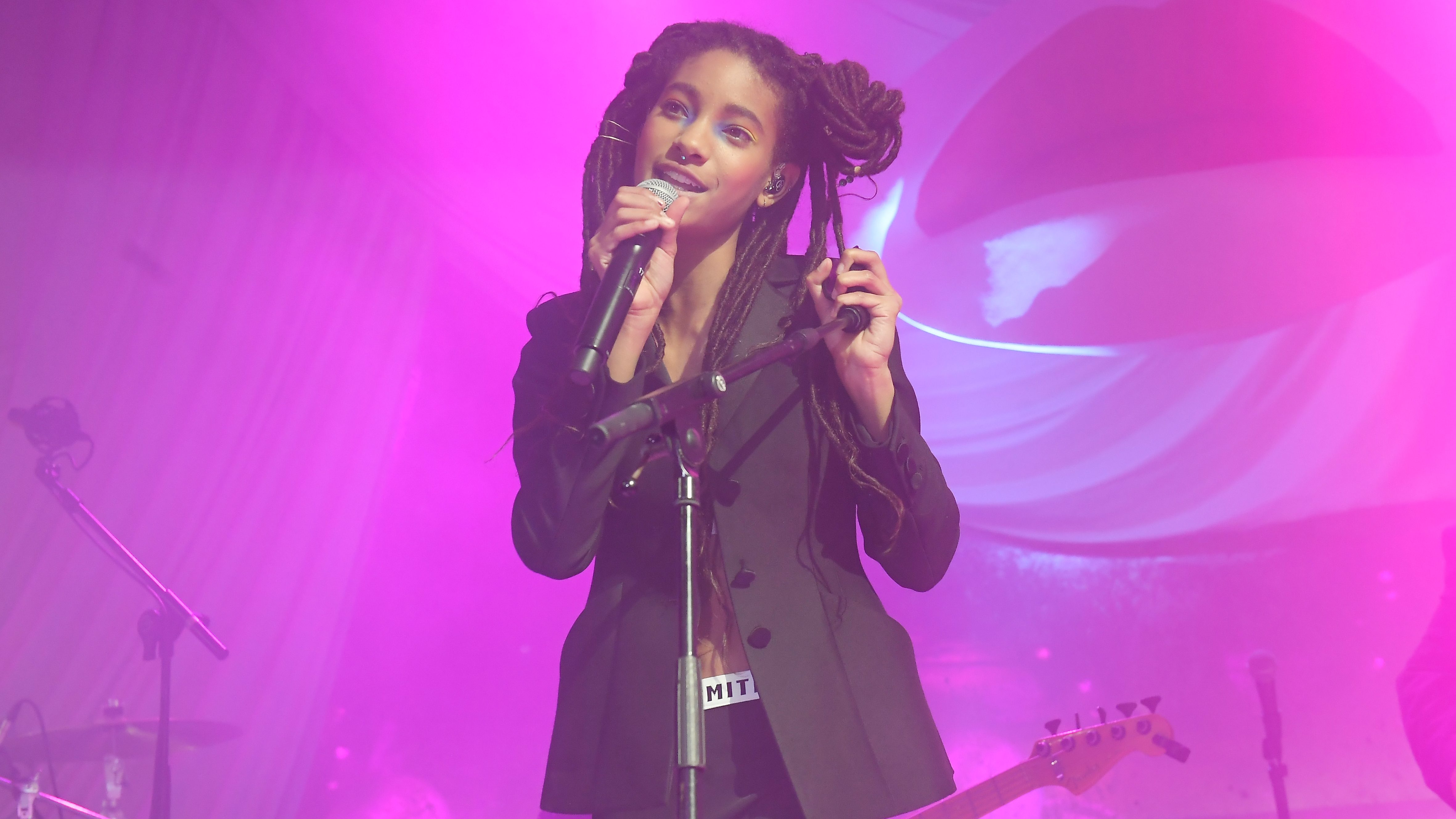 Willow Smith megállította a koncertjét, miután rosszul lett egy rajongója