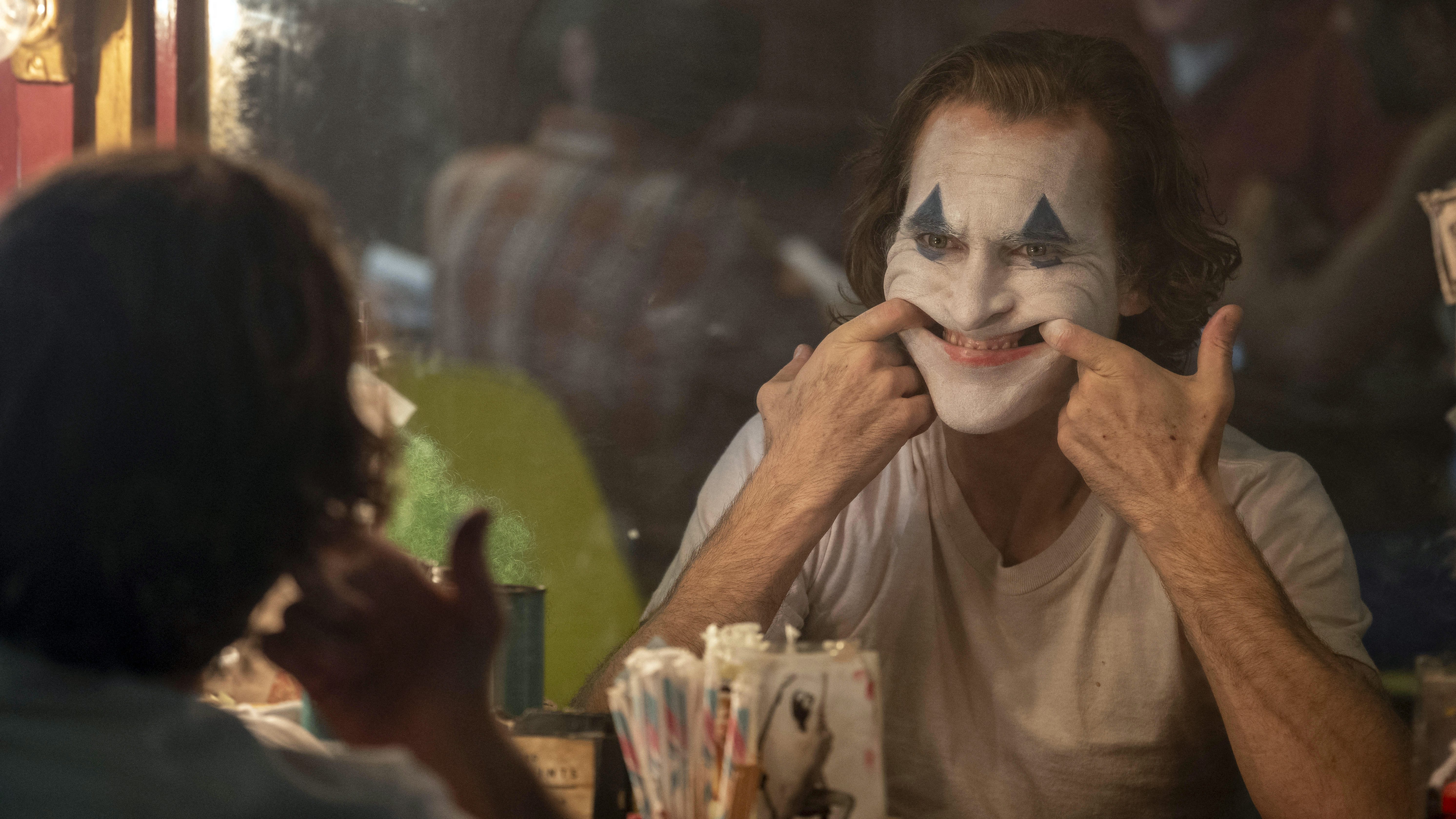 Megvan, mikor tér vissza Joaquin Phoenix Jokerként