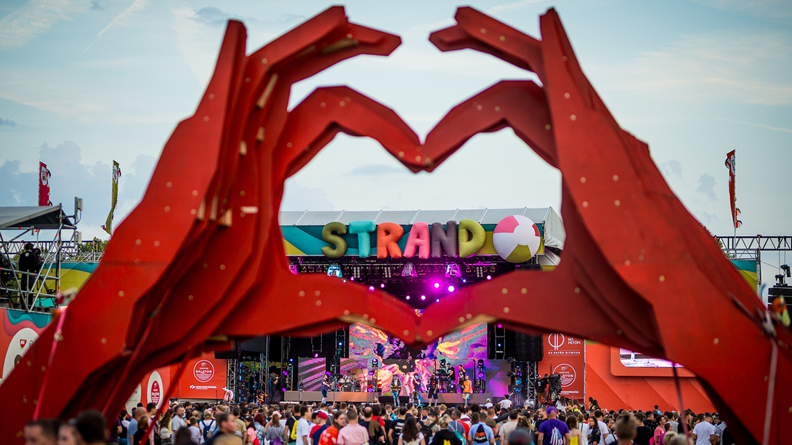 Sean Paullal, a Clean Bandittel és a Balaton legnagyobb tűzijátékával tér vissza Zamárdiba a STRAND Fesztivál